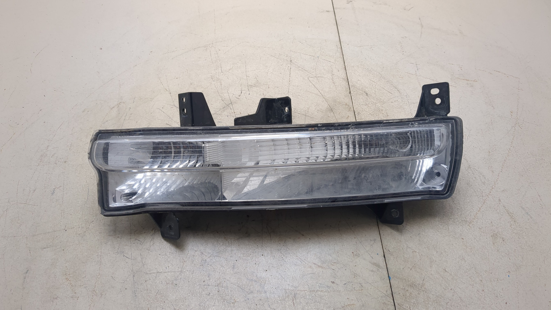 Повторитель на крыло правый