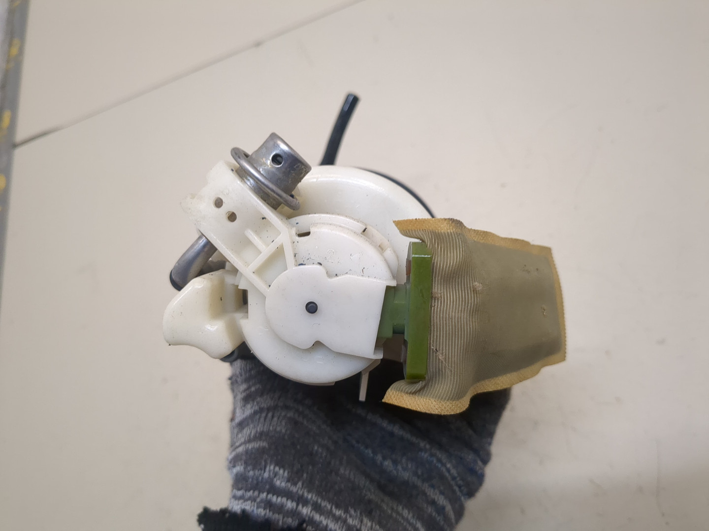 Насос топливный электрический