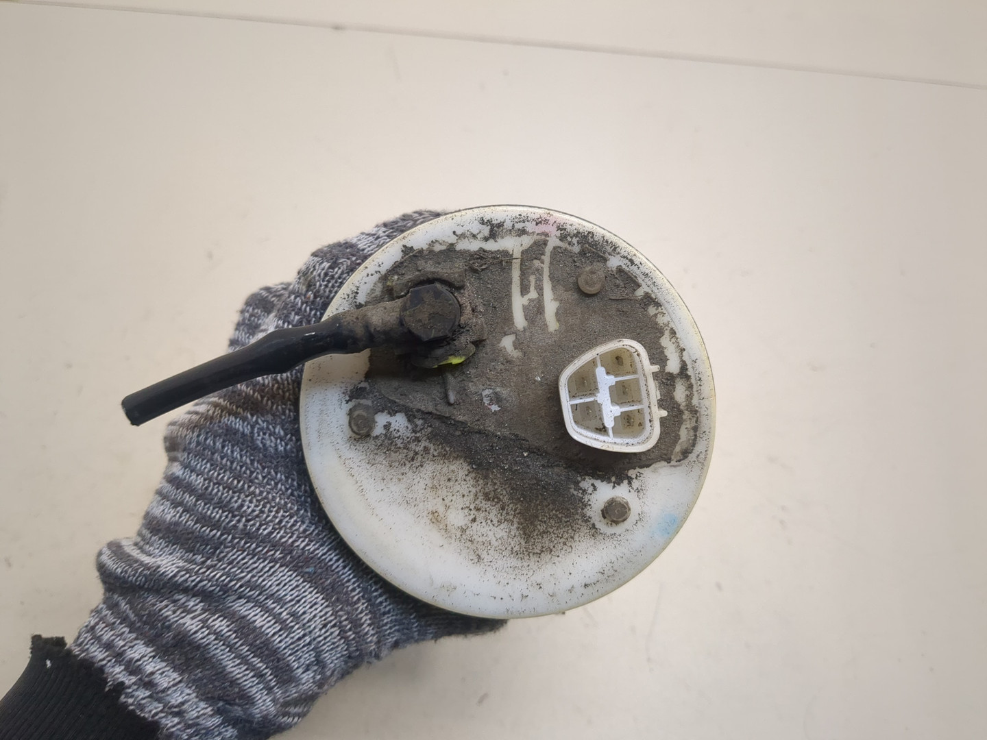 Насос топливный электрический