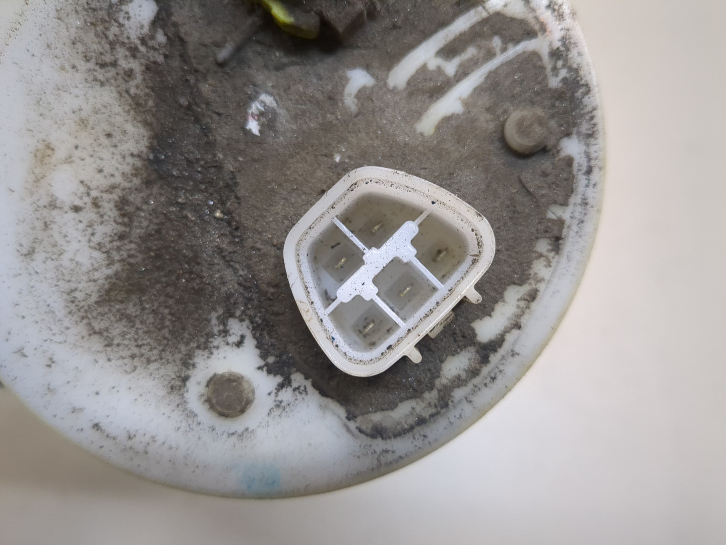 Насос топливный электрический