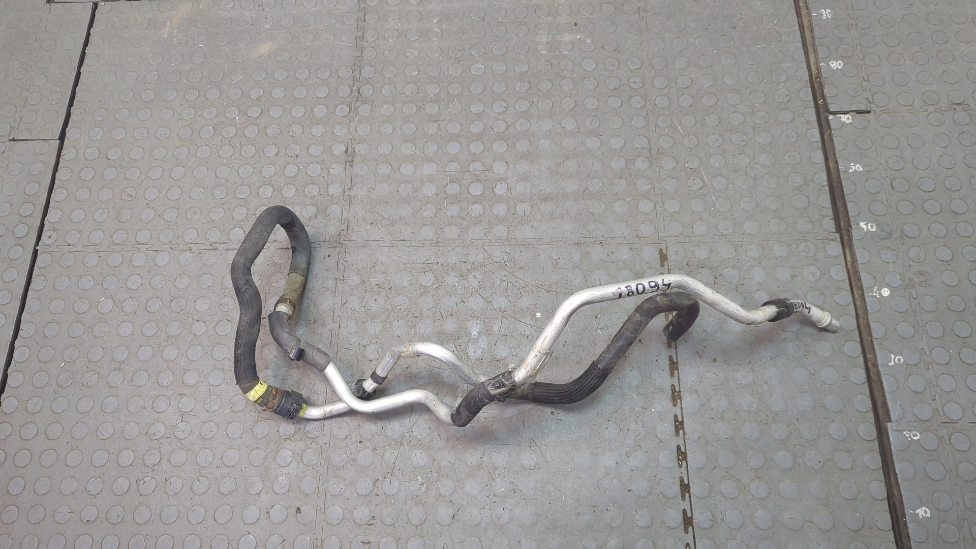 Трубка системы охлаждения