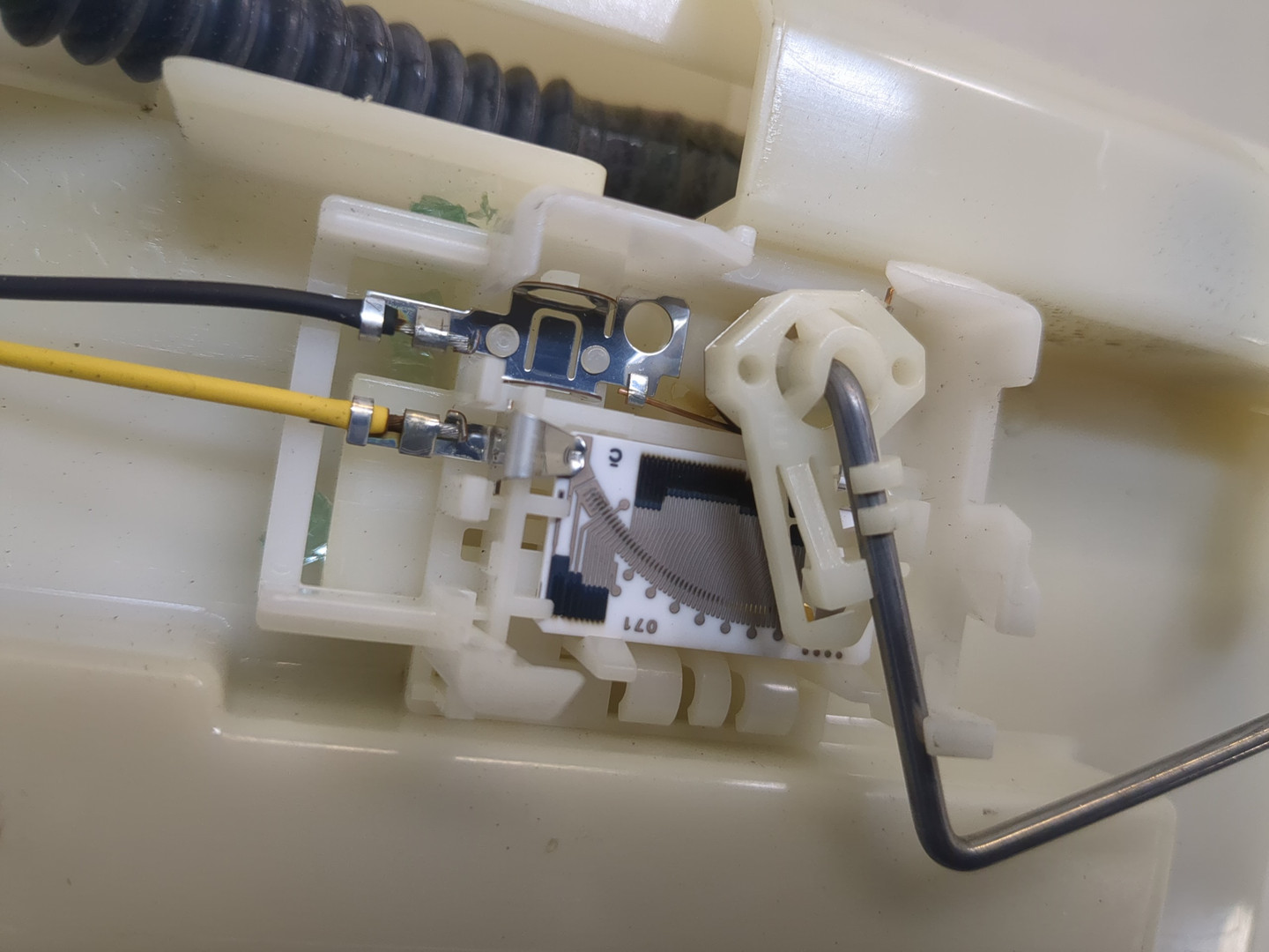 Насос топливный электрический