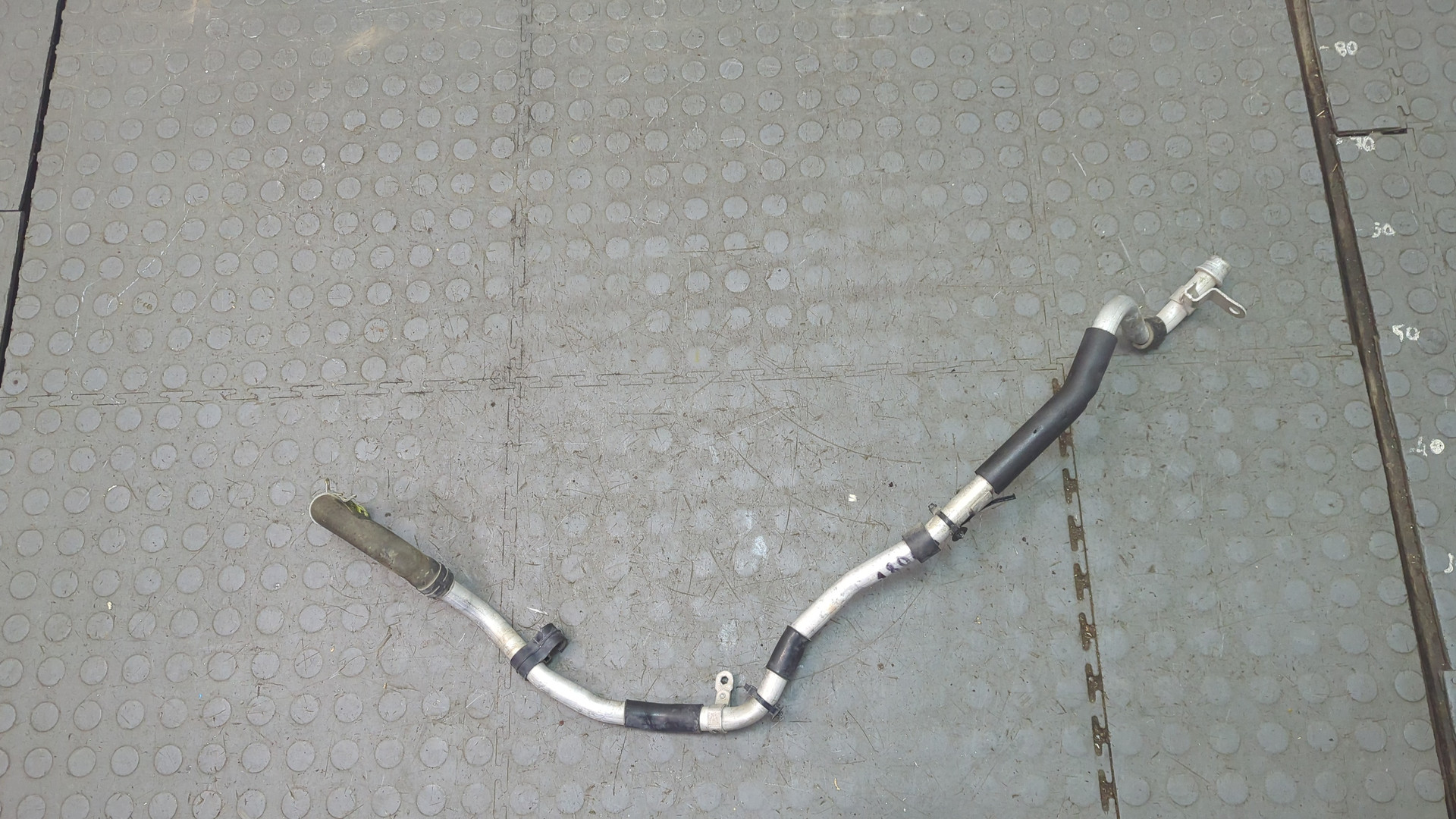 Трубка системы охлаждения