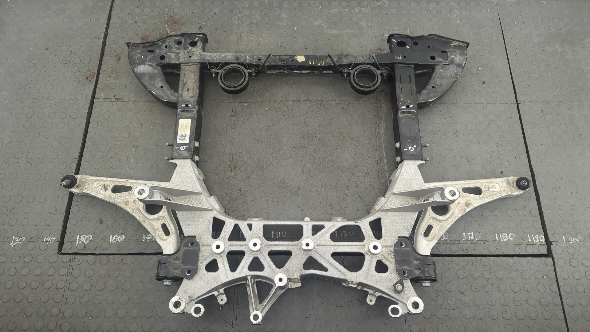 Балка подмоторная