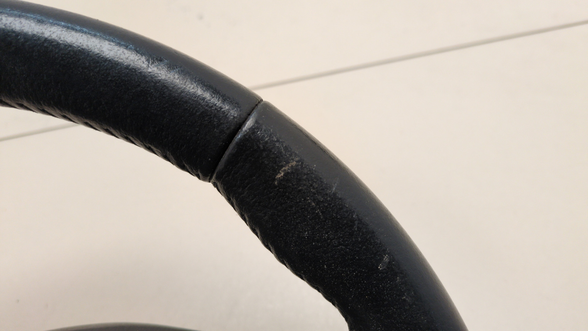 Рулевое колесо (руль)