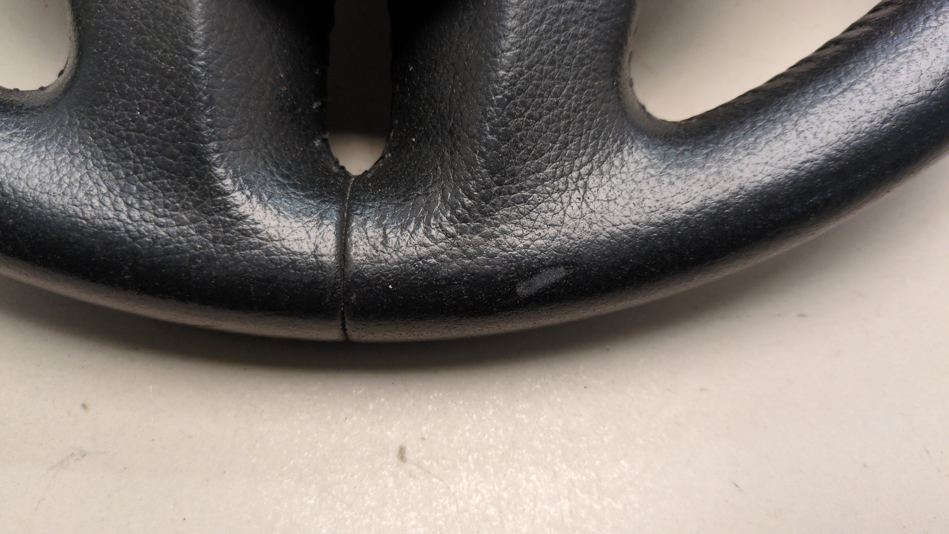 Рулевое колесо (руль)