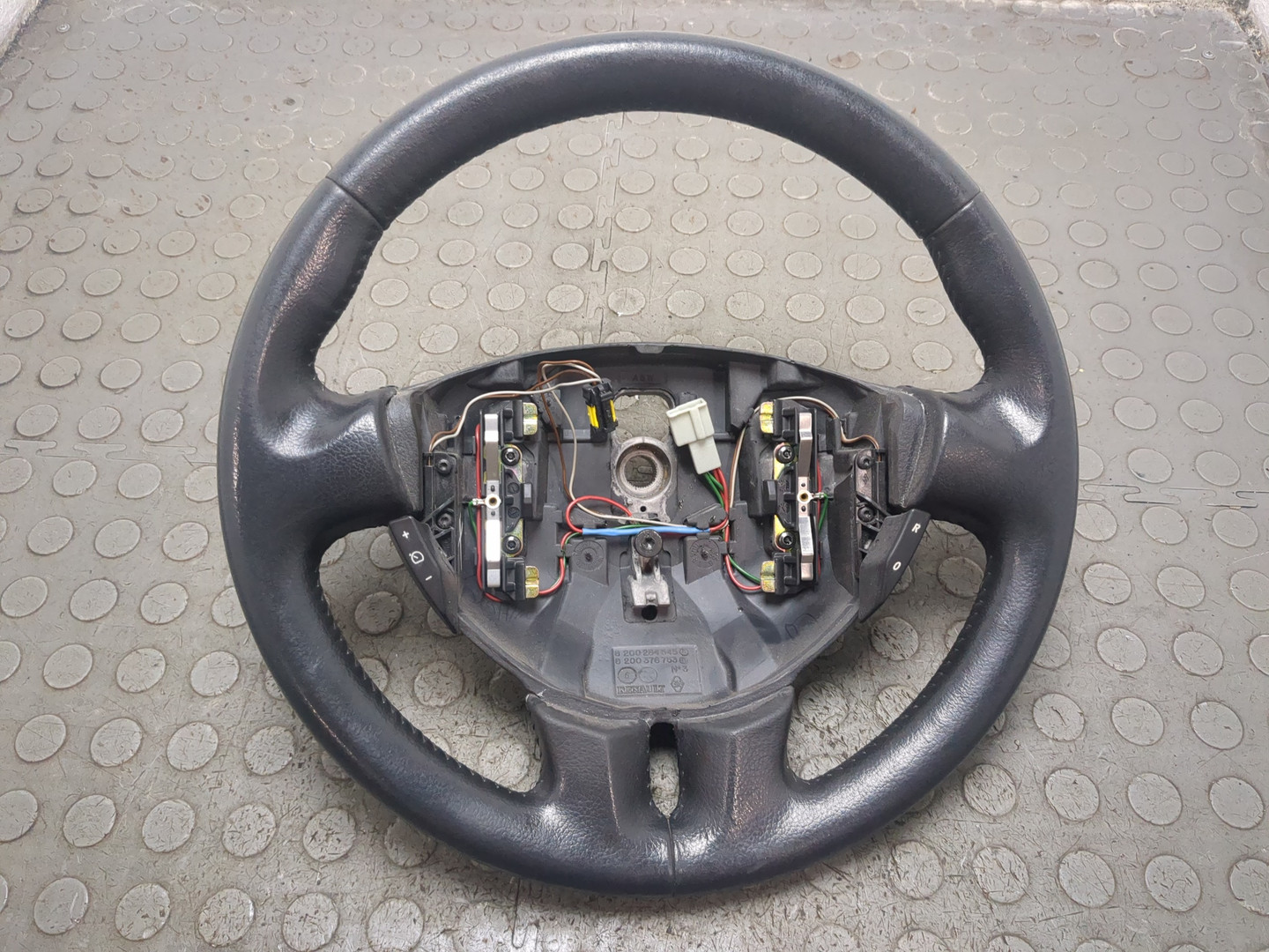 Рулевое колесо (руль)