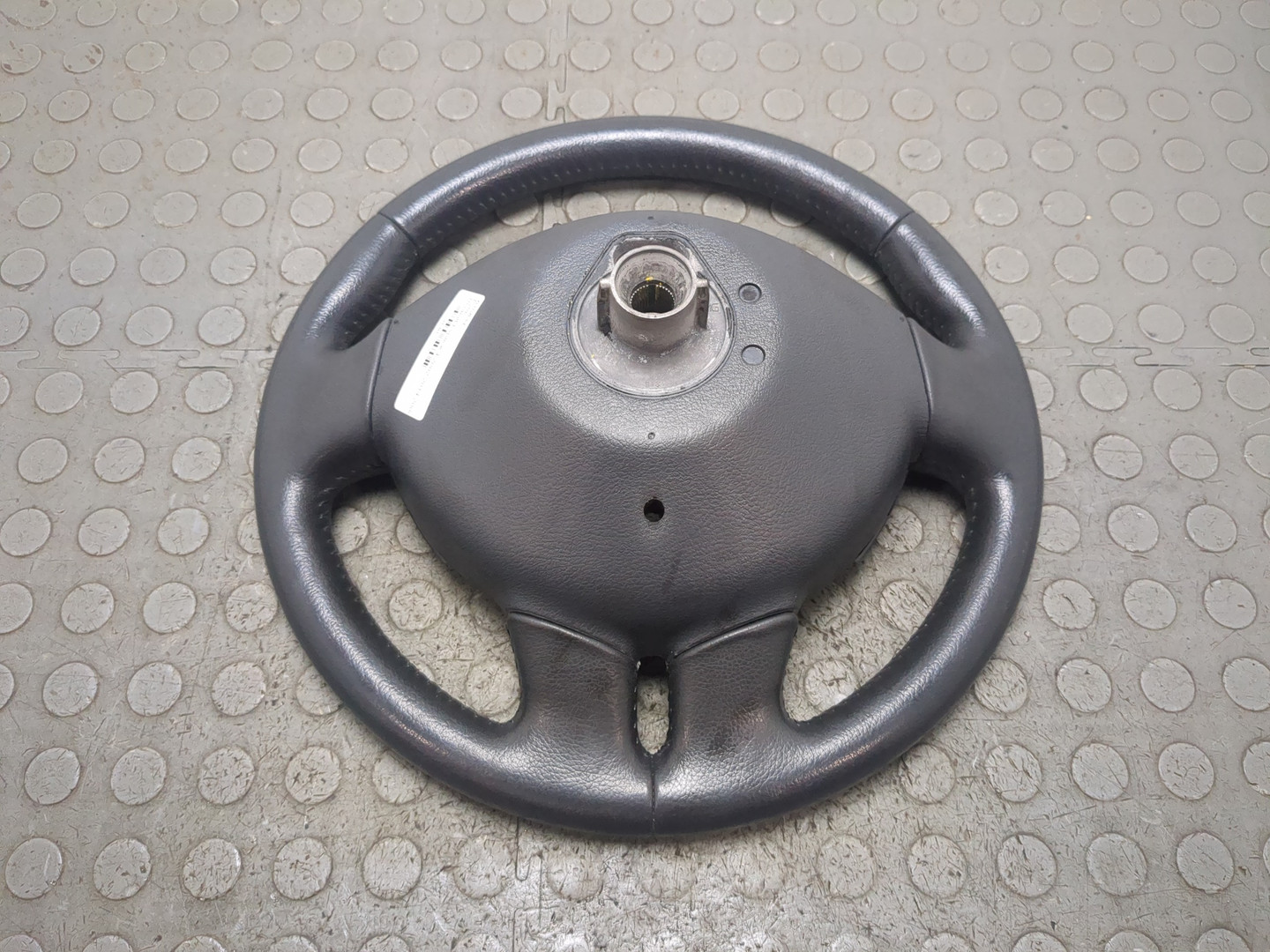 Рулевое колесо (руль)