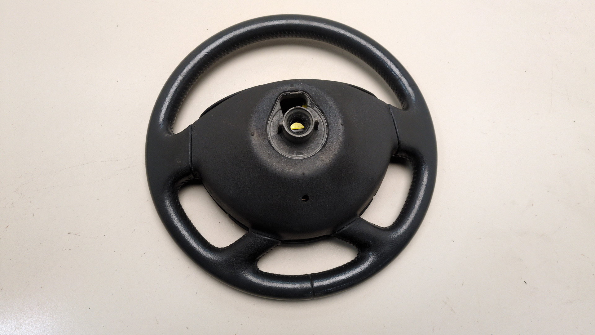 Рулевое колесо (руль)