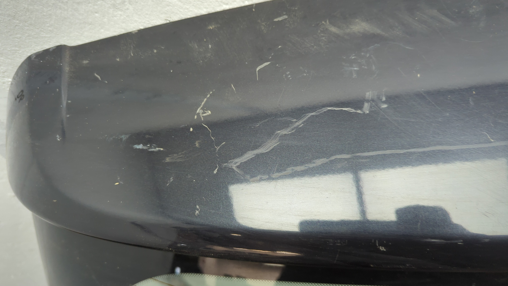 Дверь багажника