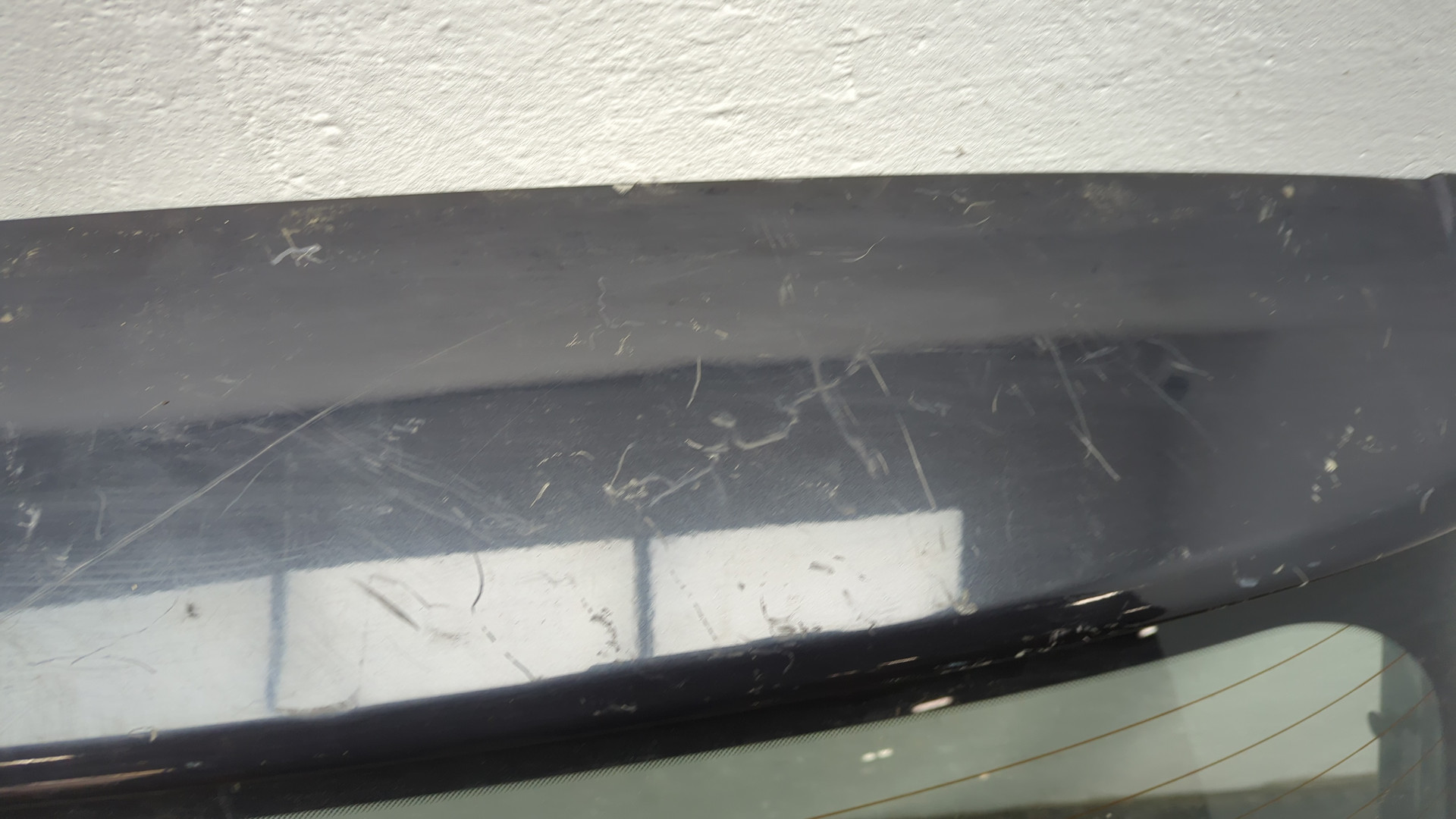 Дверь багажника