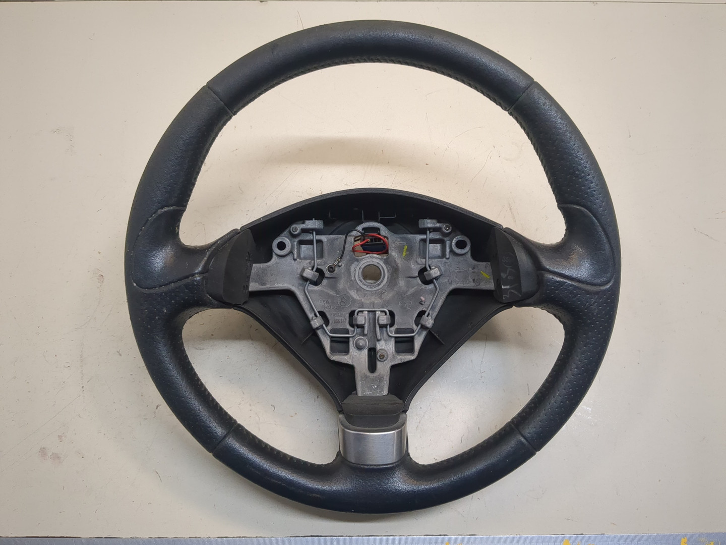 Рулевое колесо (руль)