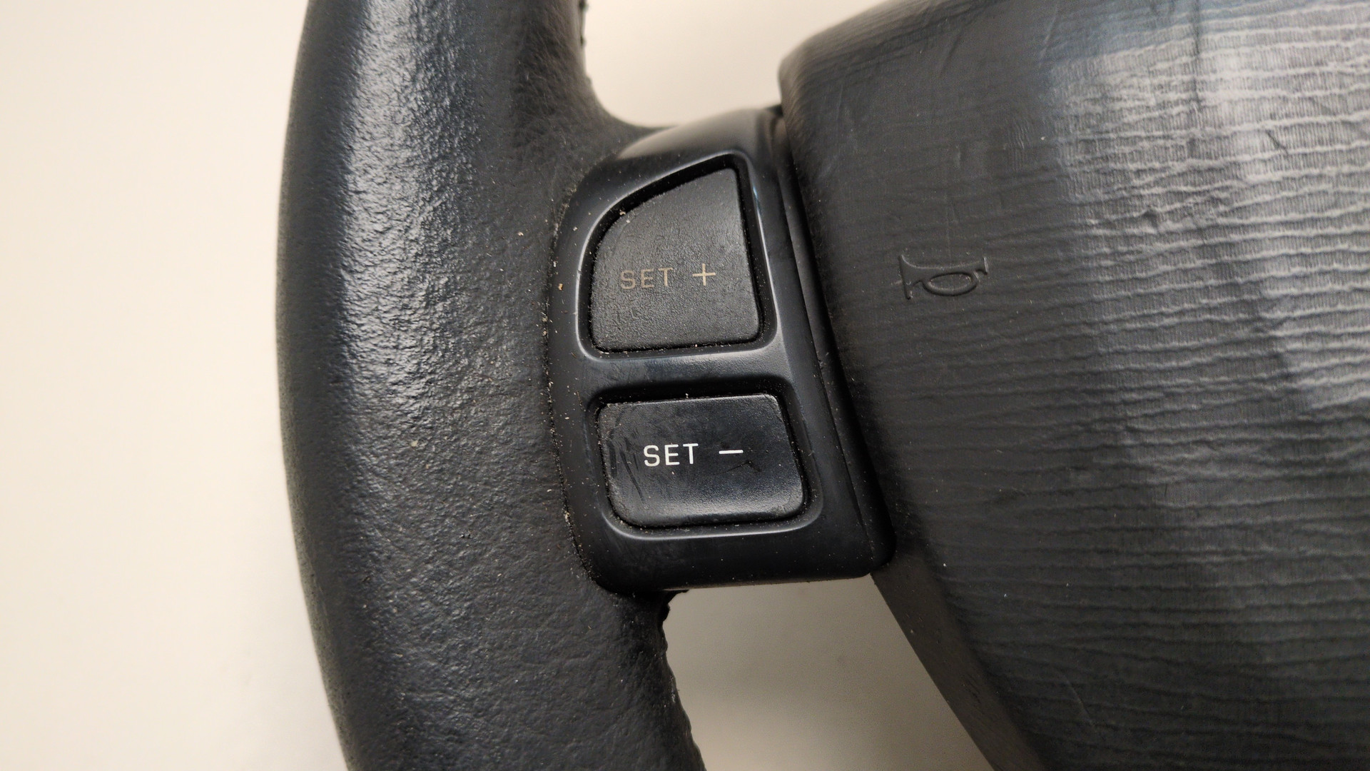 Рулевое колесо (руль)