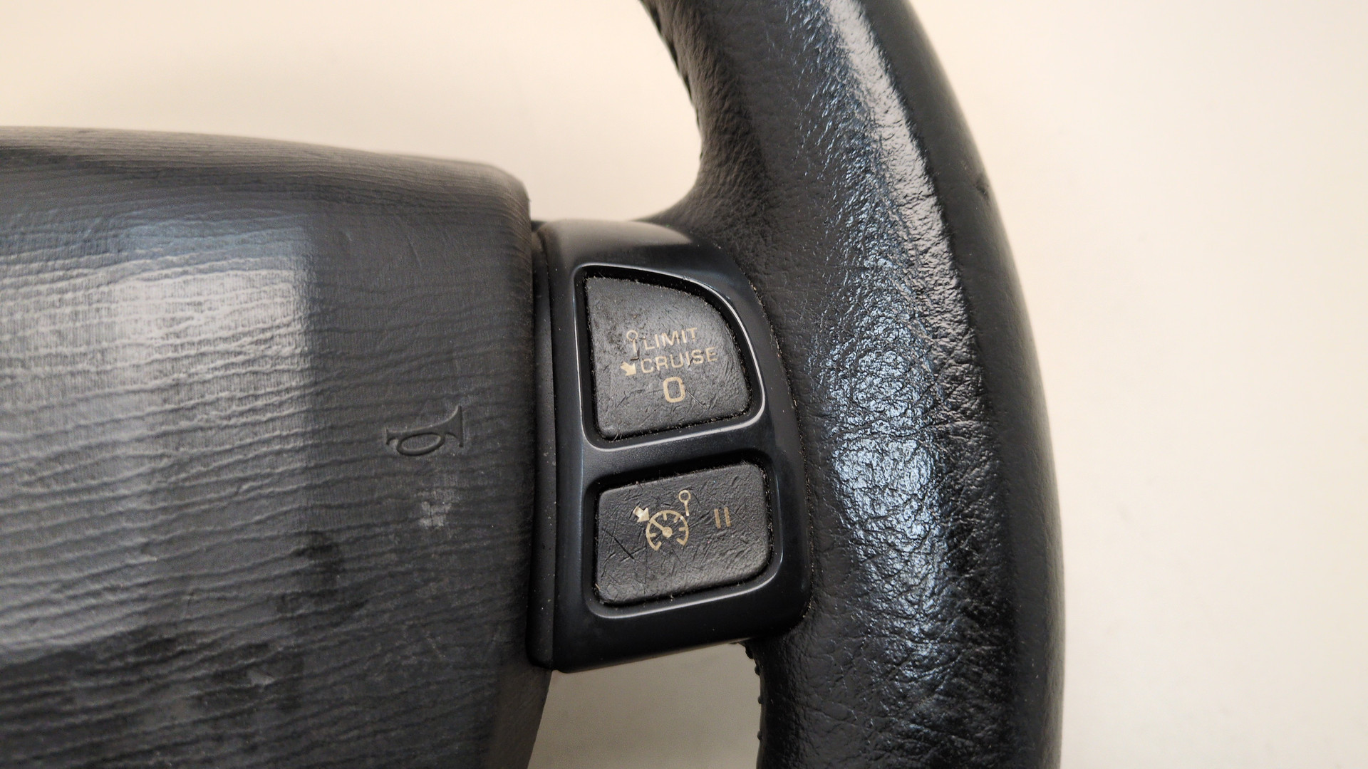 Рулевое колесо (руль)