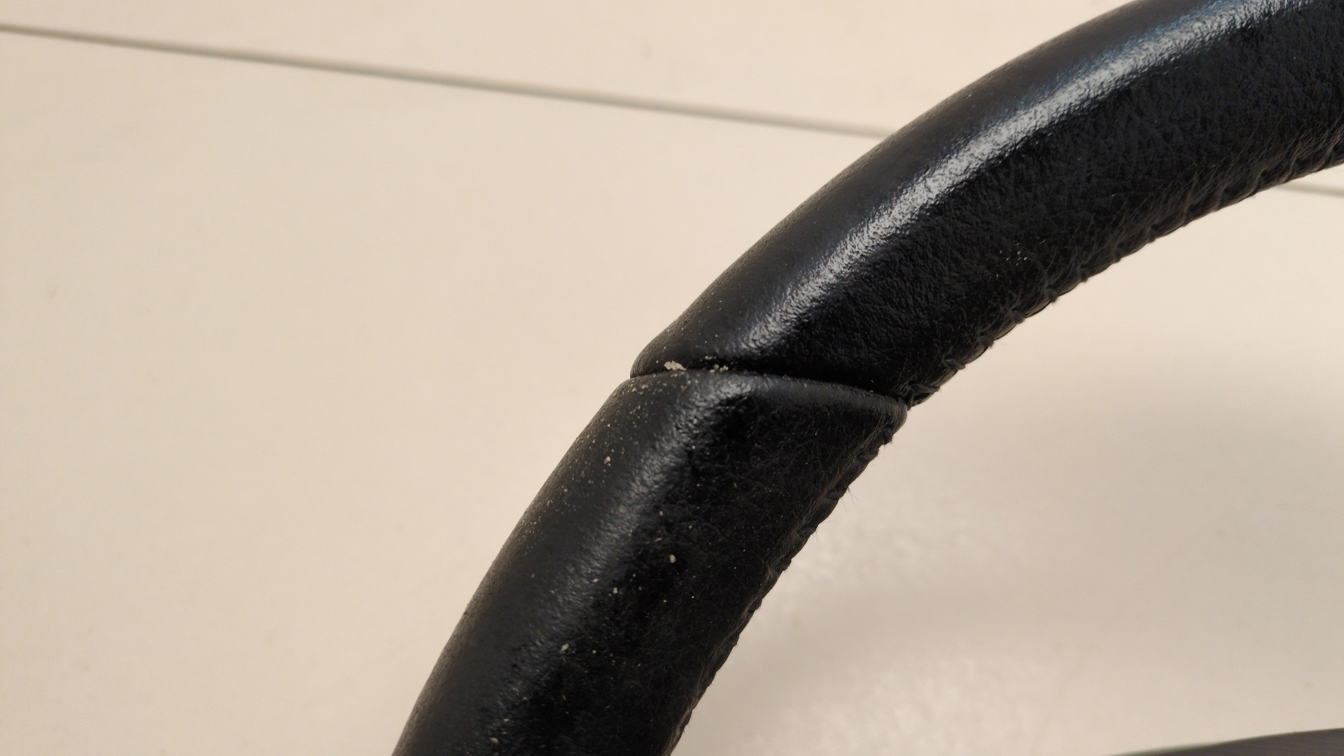 Рулевое колесо (руль)