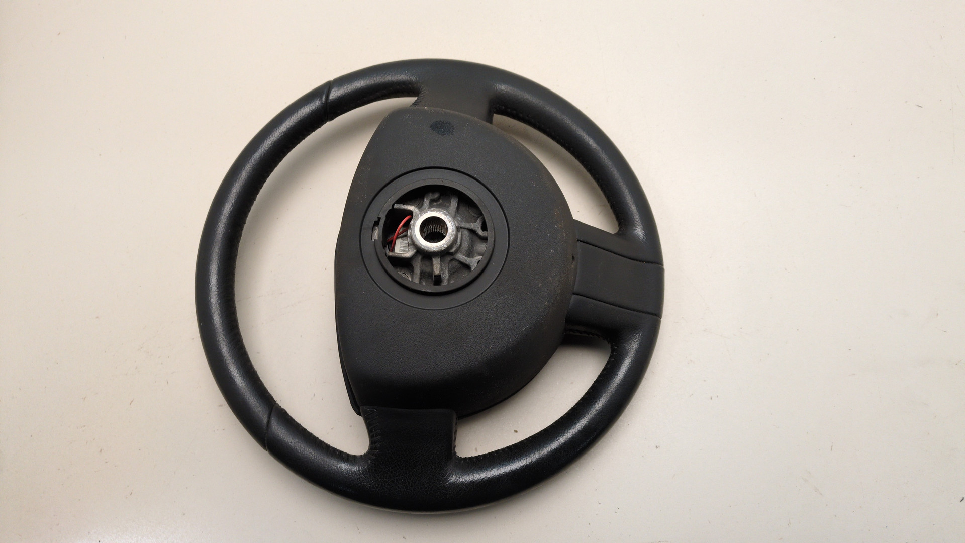 Рулевое колесо (руль)