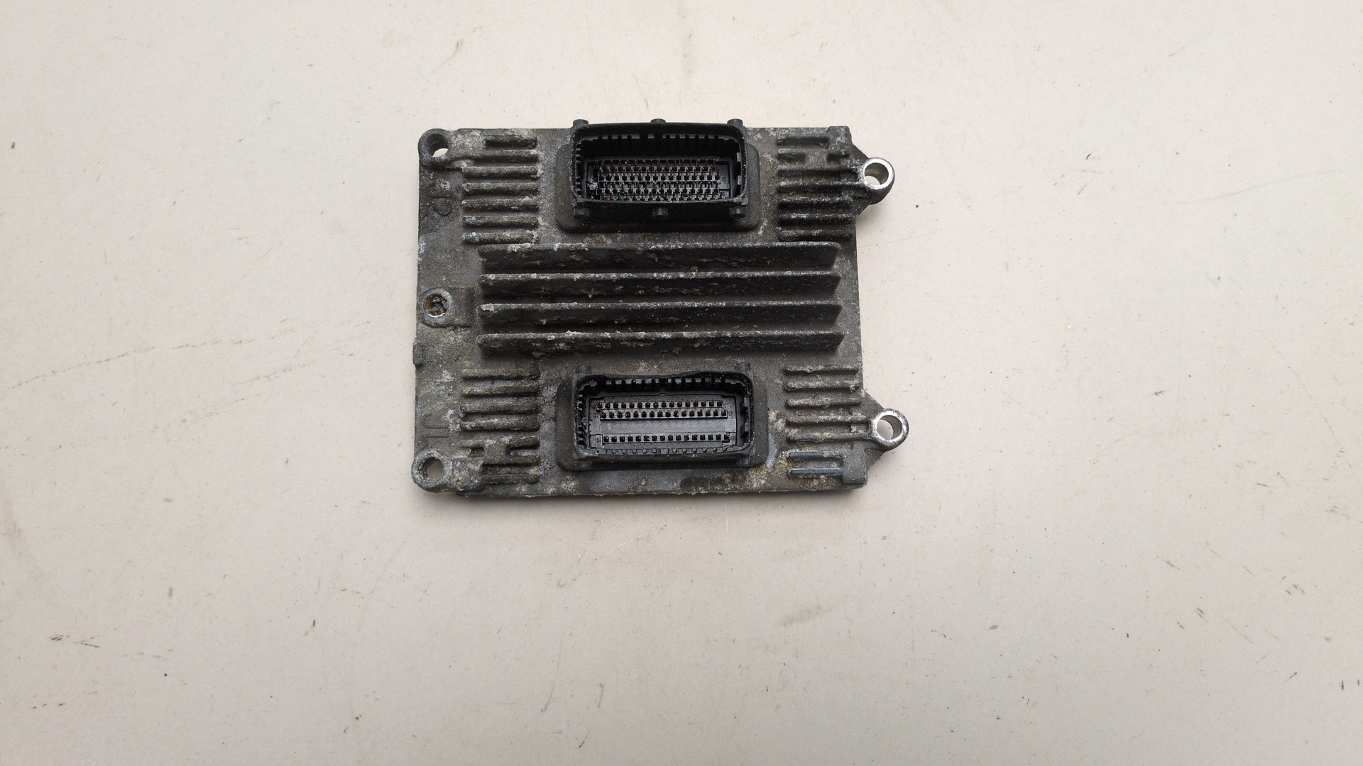 Блок управления двигателем