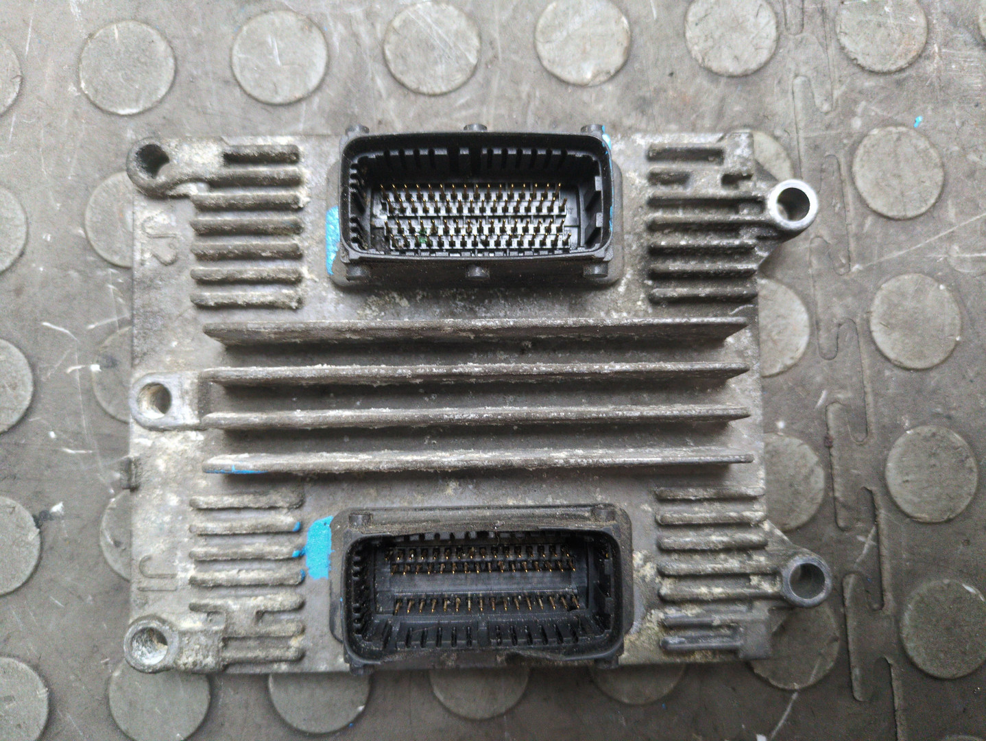 Блок управления двигателем