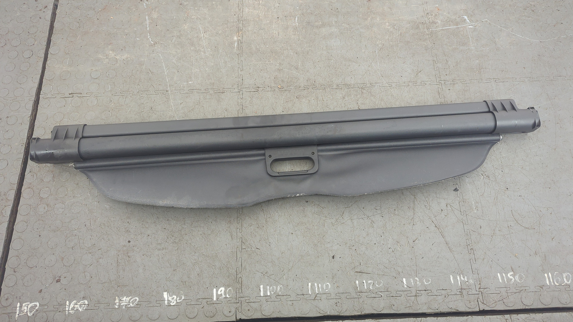 Шторка багажника