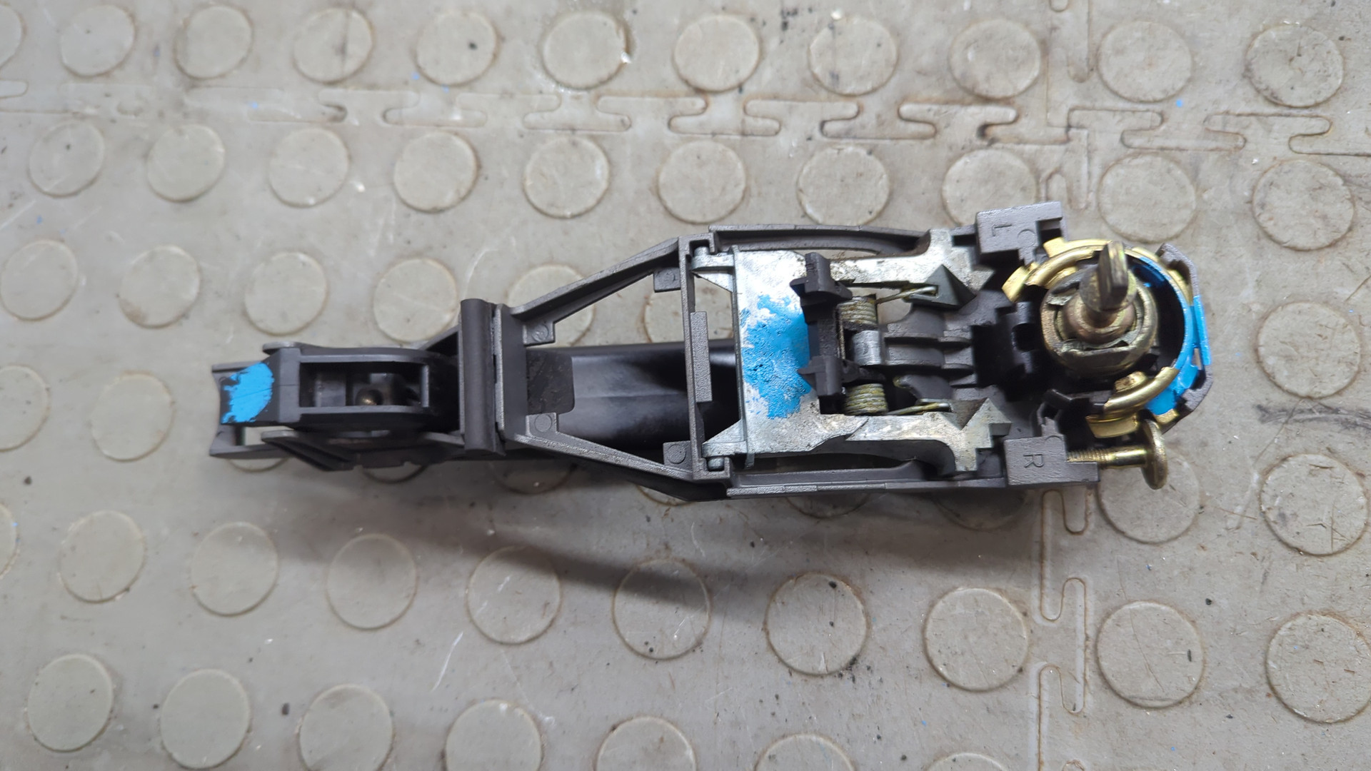 Ручка двери наружная