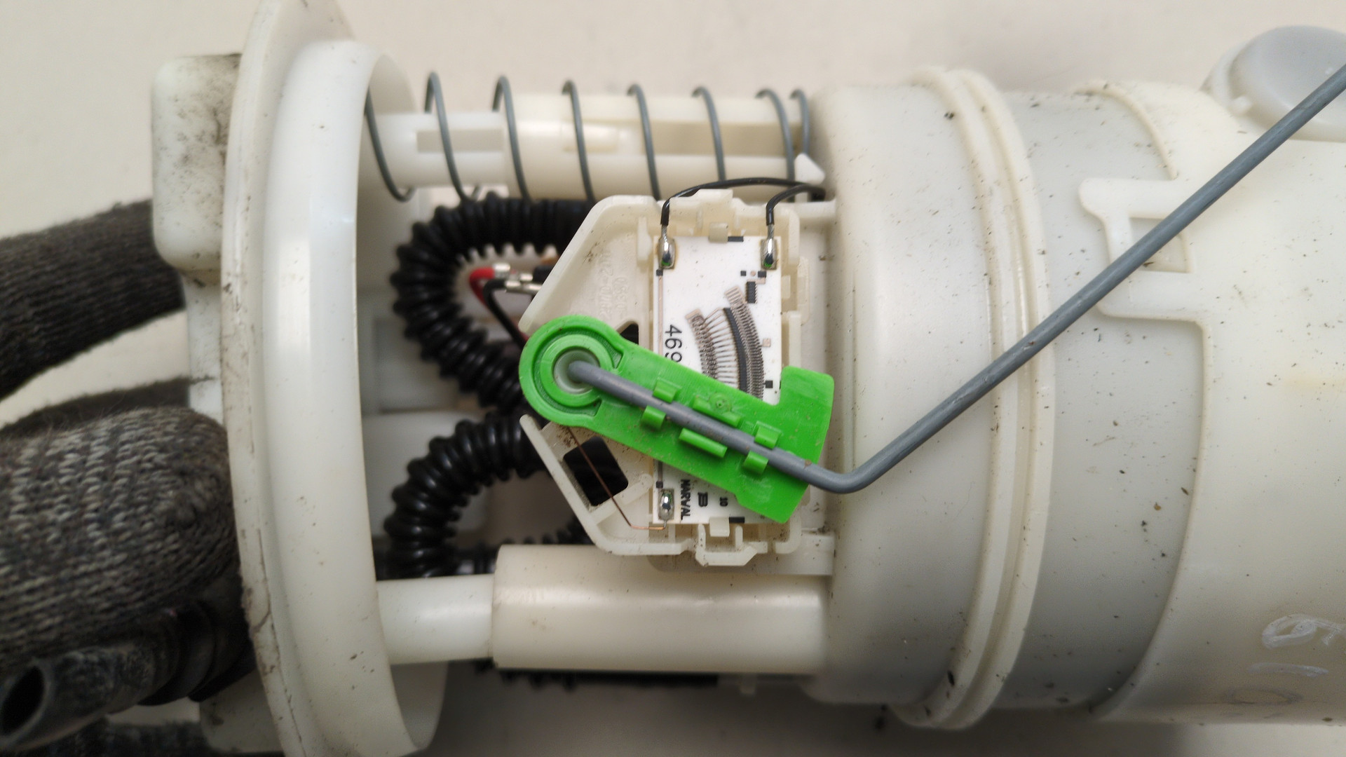 Насос топливный электрический