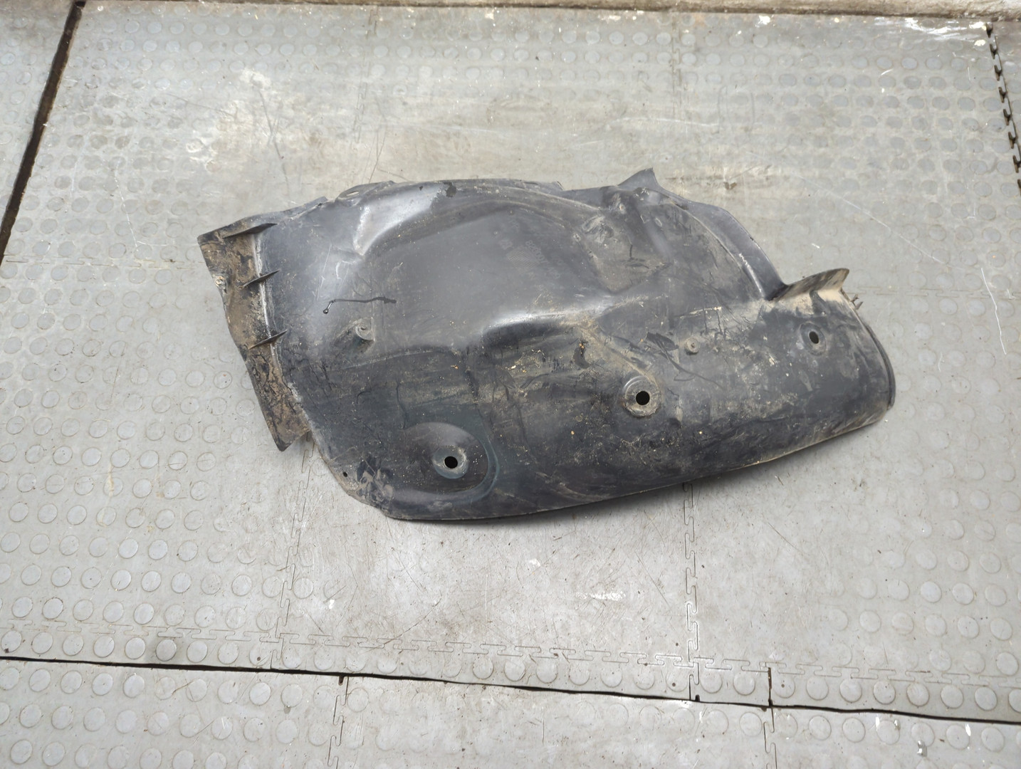 Локер передний правый