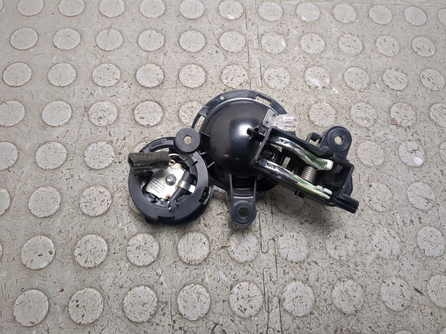 Ручка двери передней внутренняя правая