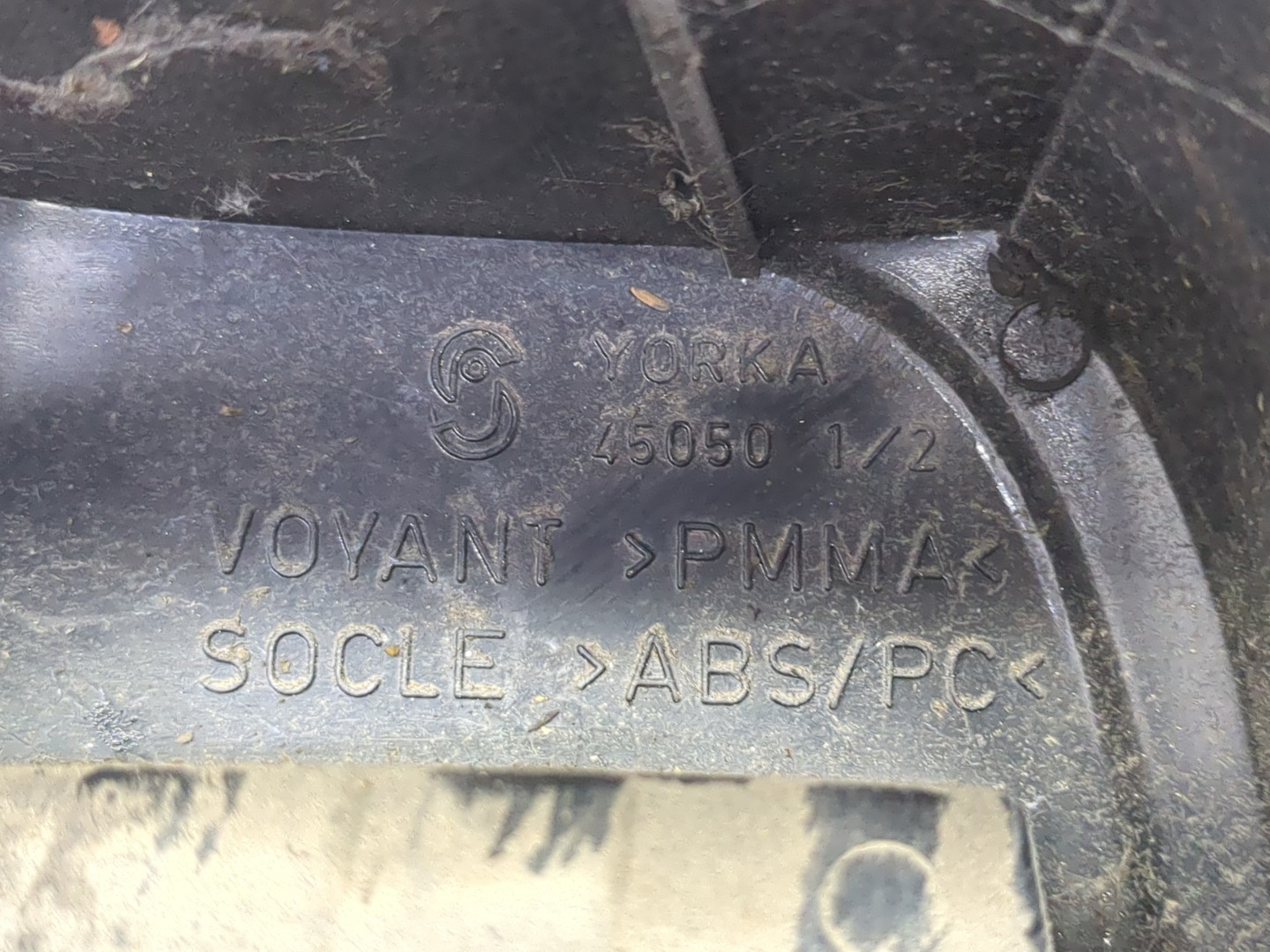 Фонарь задний правый