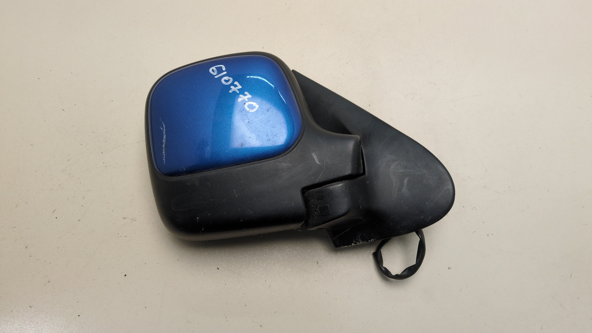 Зеркало правое электрическое