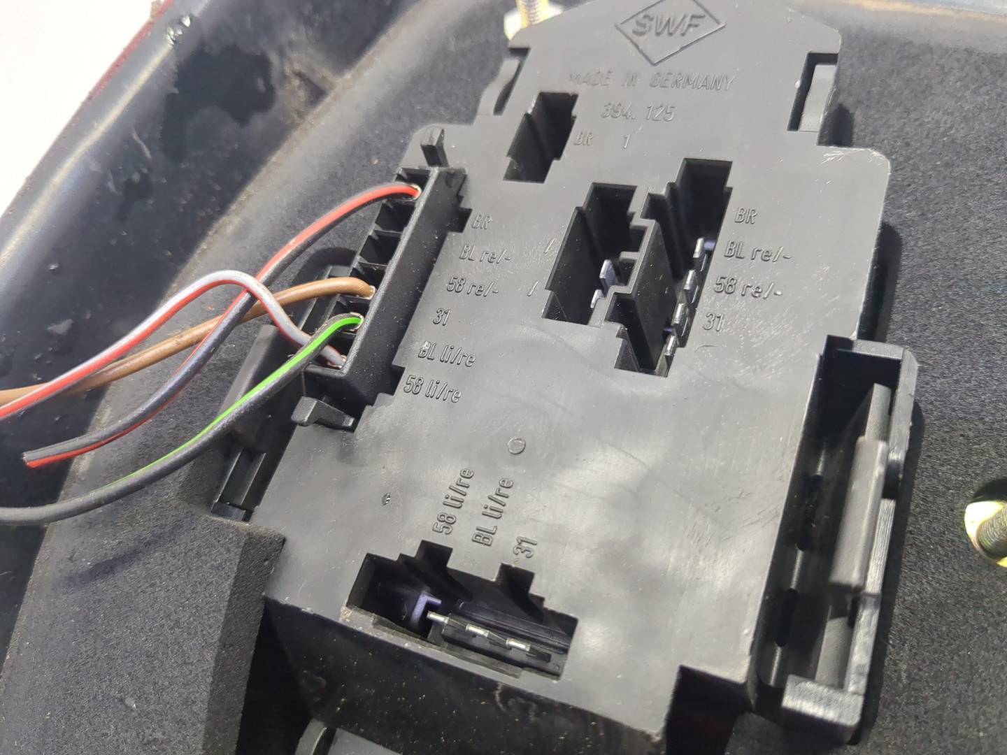 Фонарь задний правый