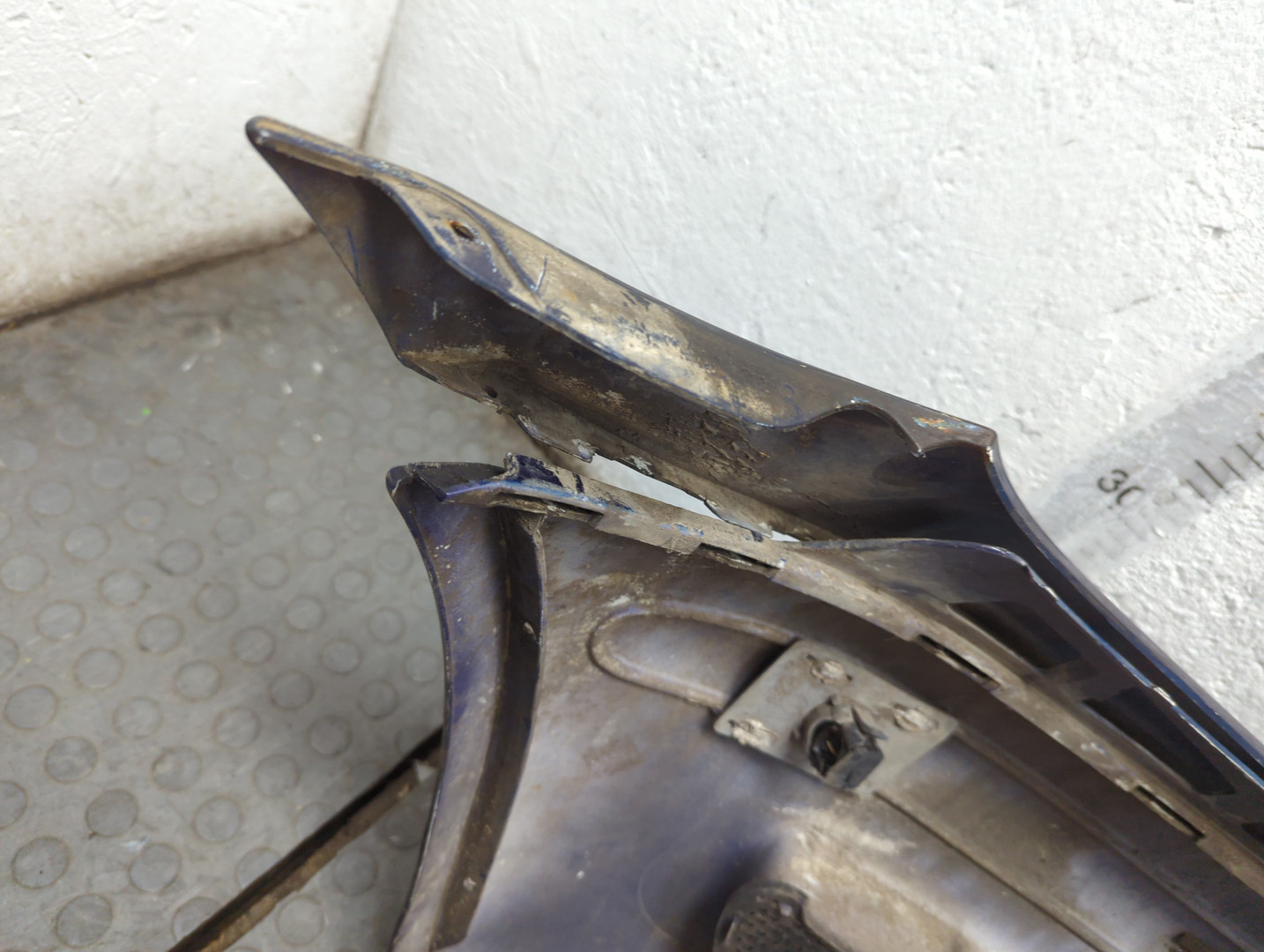 Бампер передний