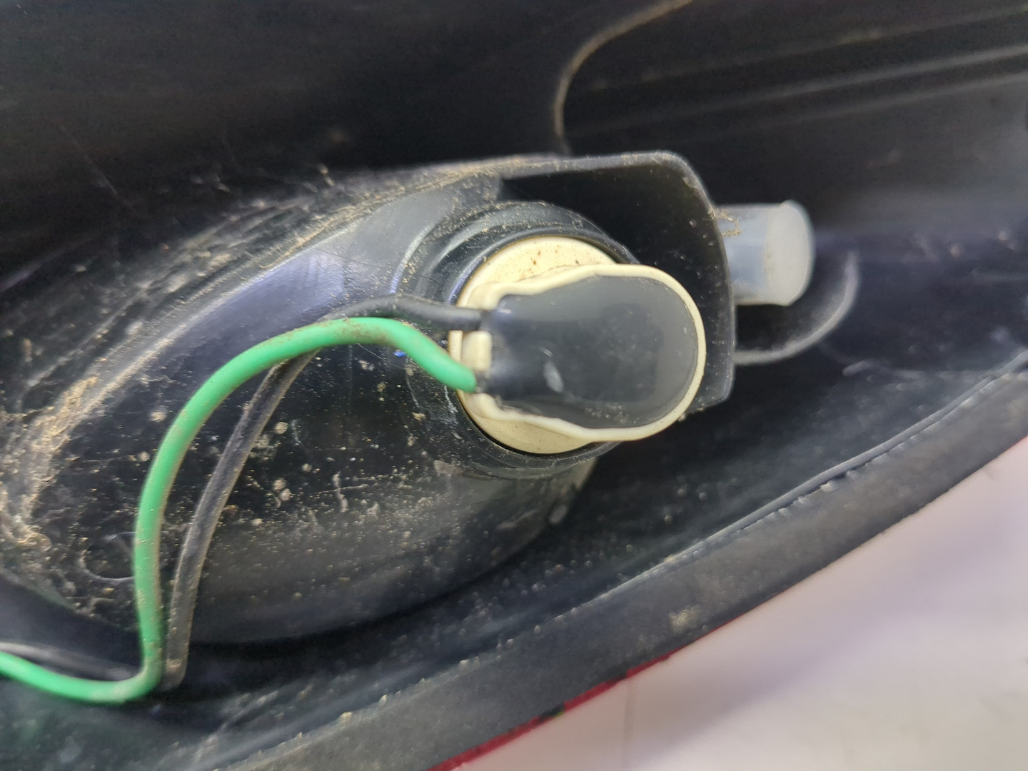 Фонарь задний левый