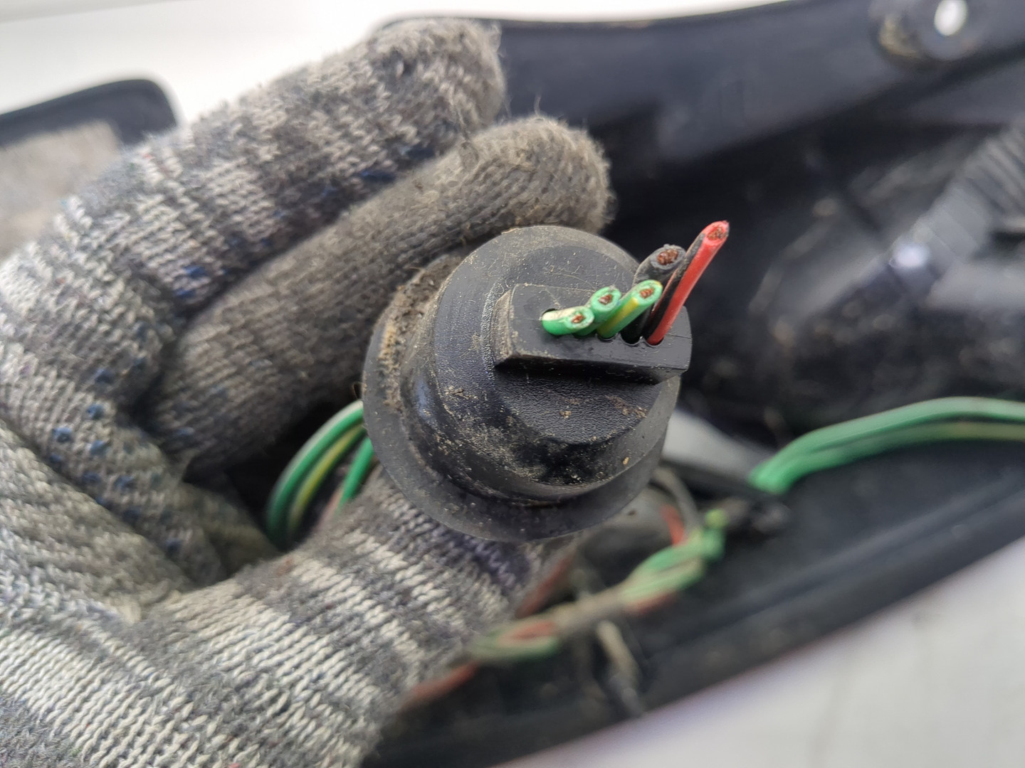 Фонарь задний левый