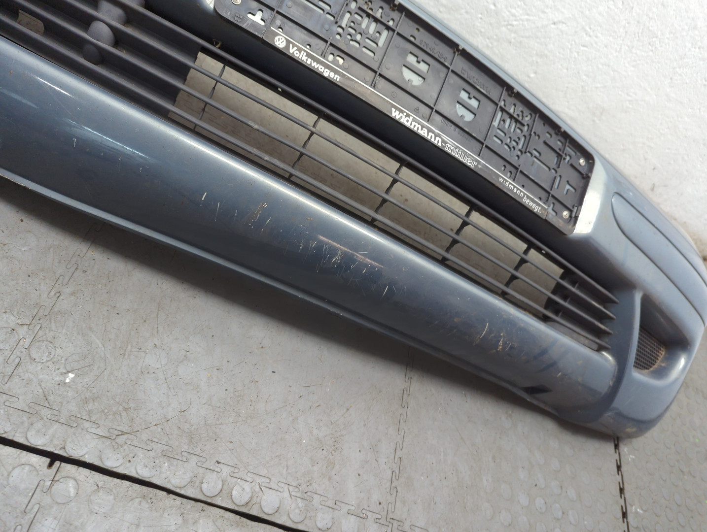 Бампер передний