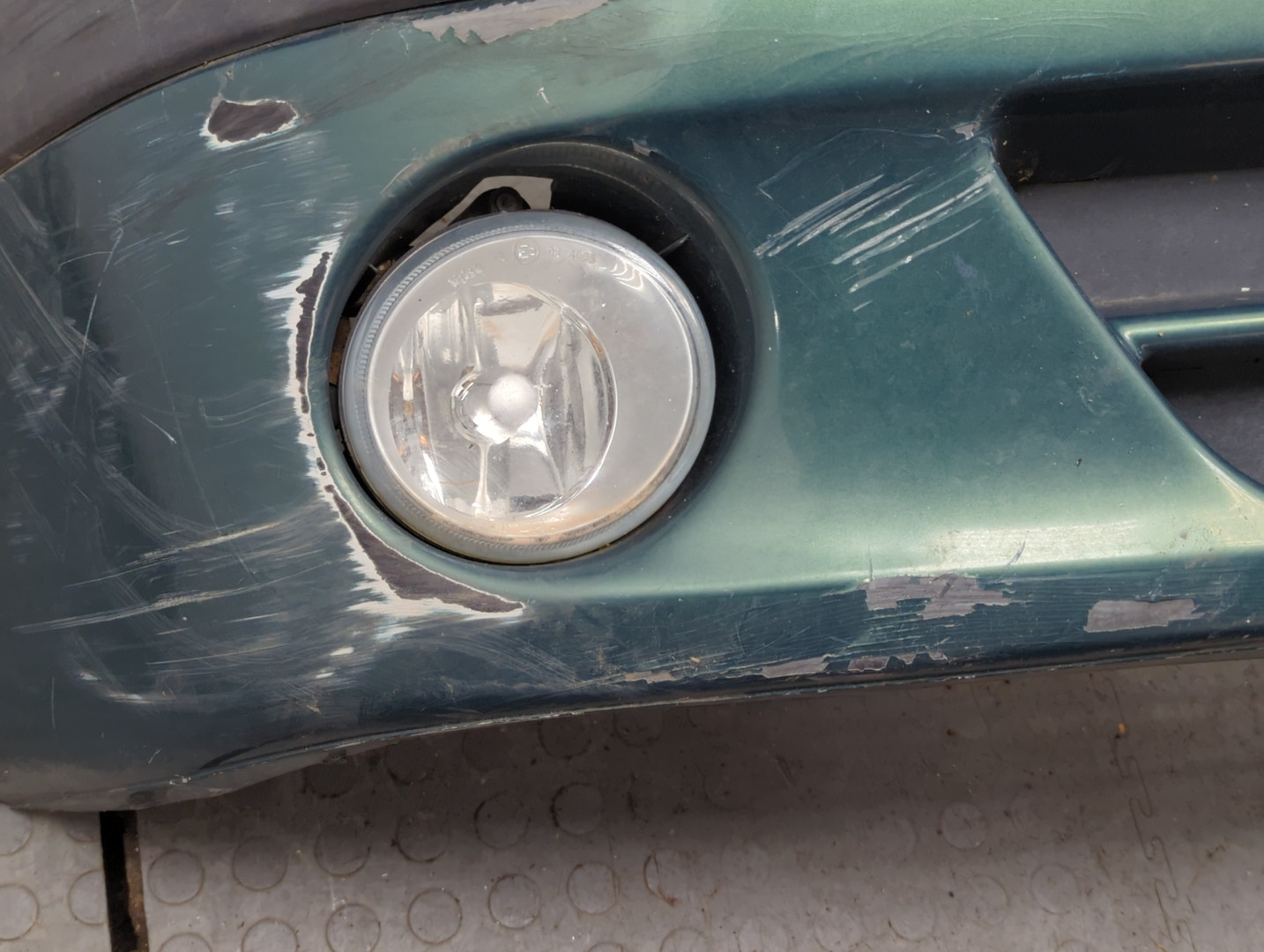 Бампер передний