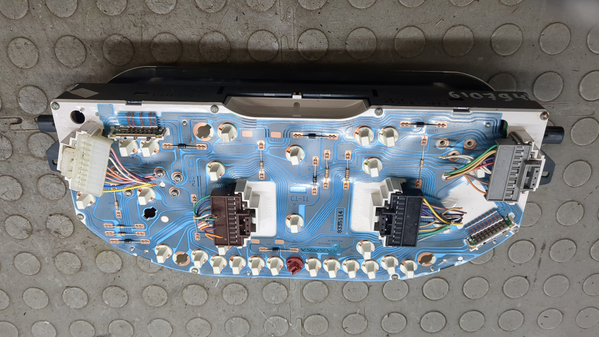 Панель приборов