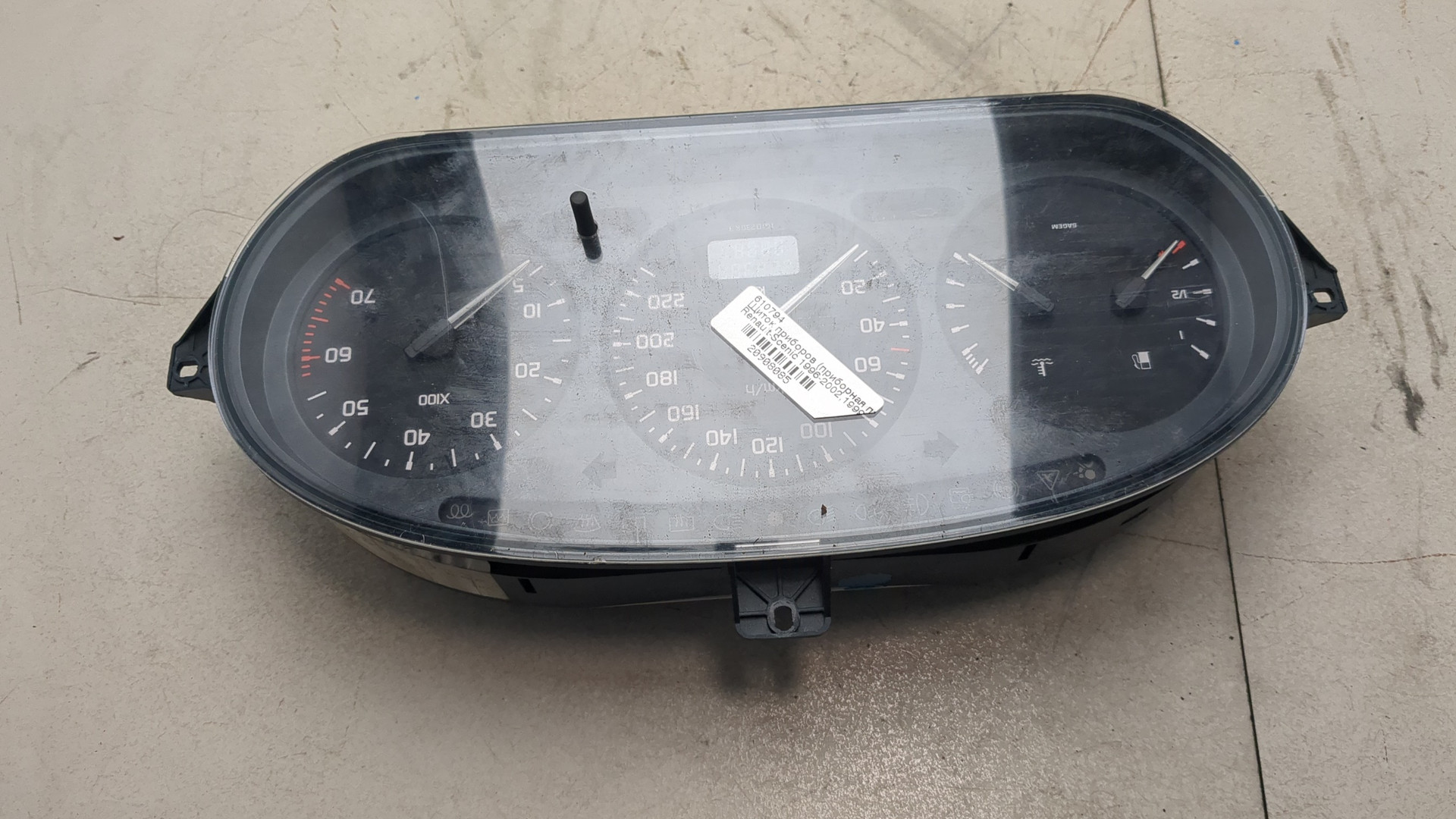 Панель приборов