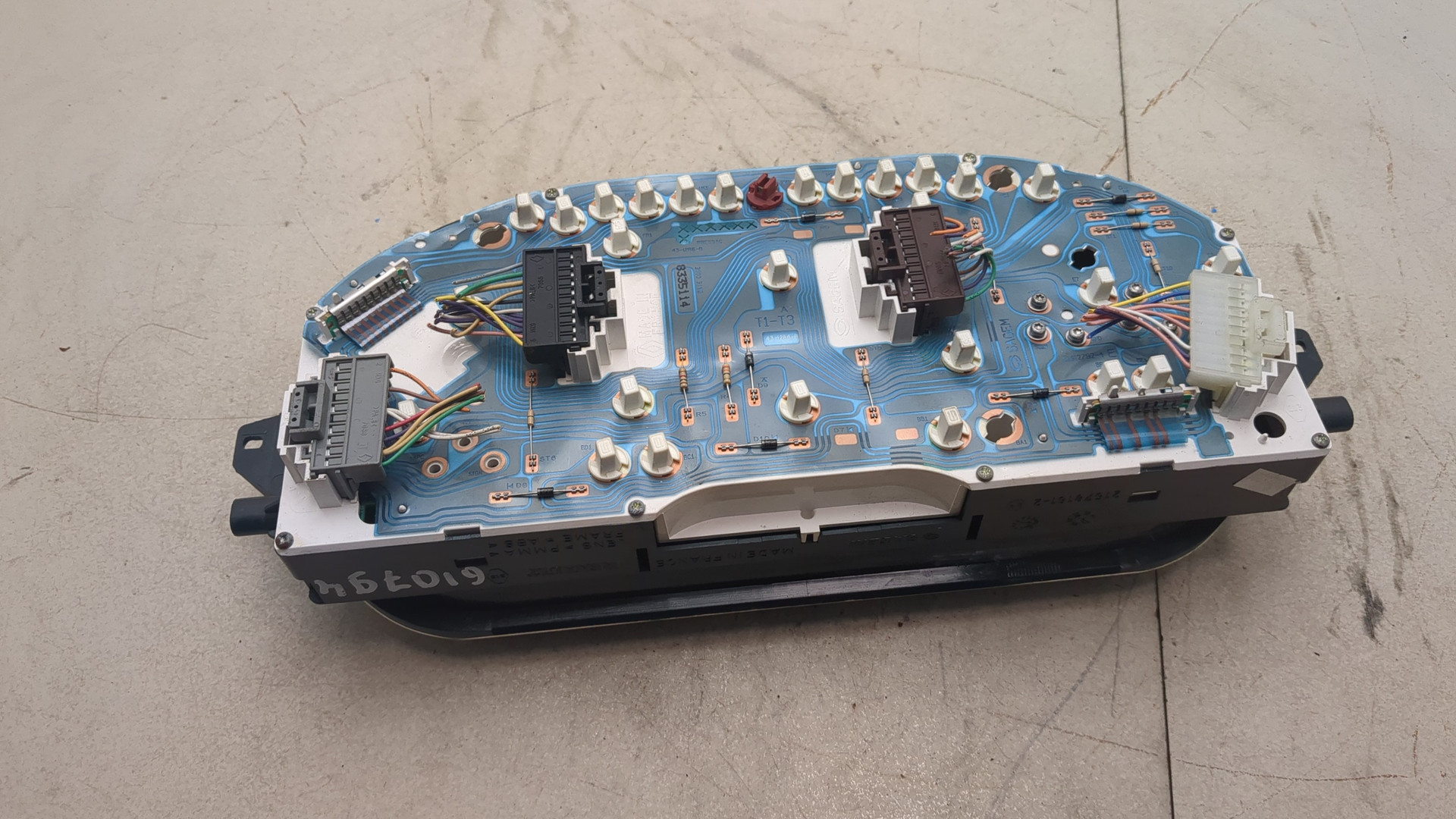 Панель приборов