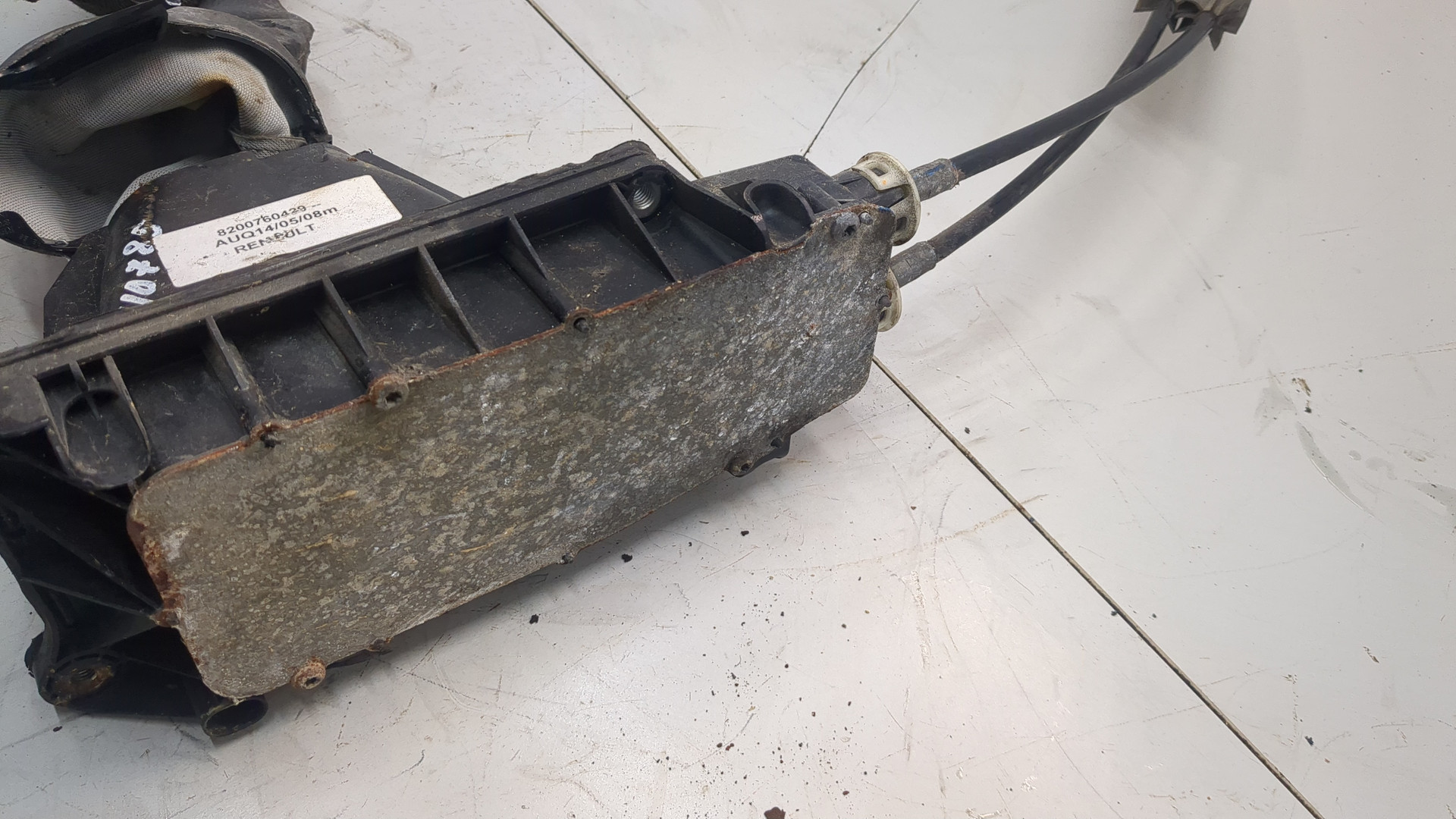 Кулиса МКПП / АКПП