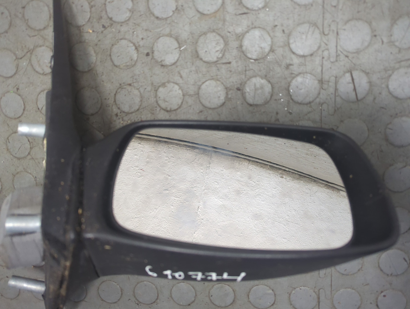 Зеркало правое электрическое