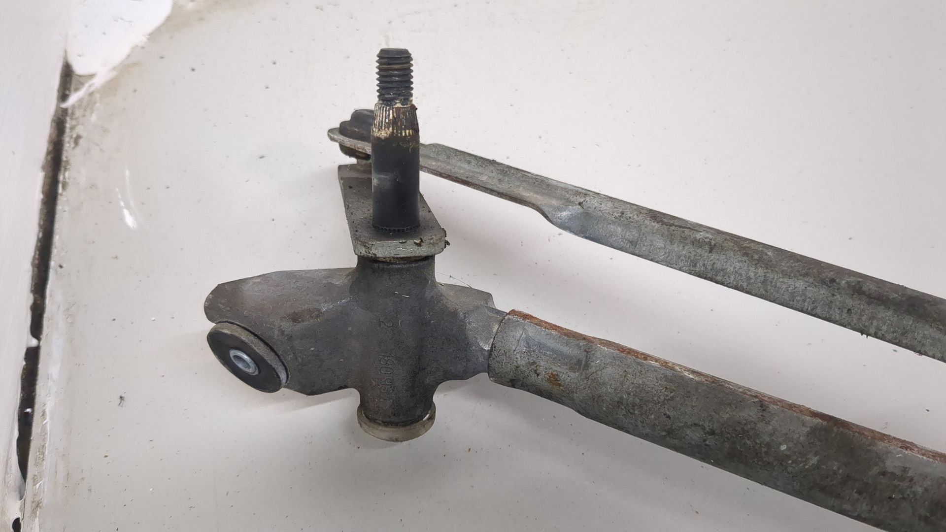 Трапеция стеклоочистителей