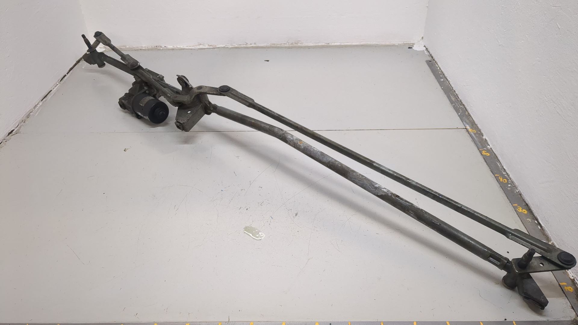 Трапеция стеклоочистителей