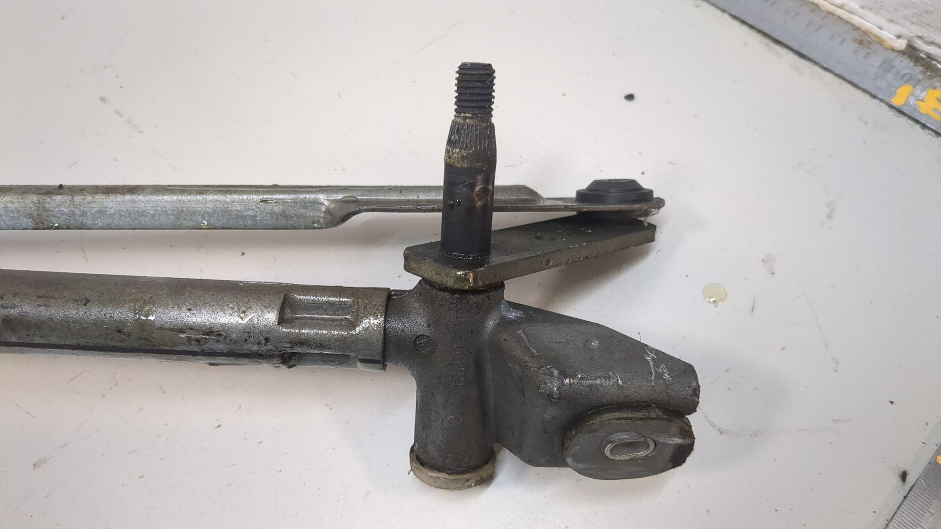 Трапеция стеклоочистителей