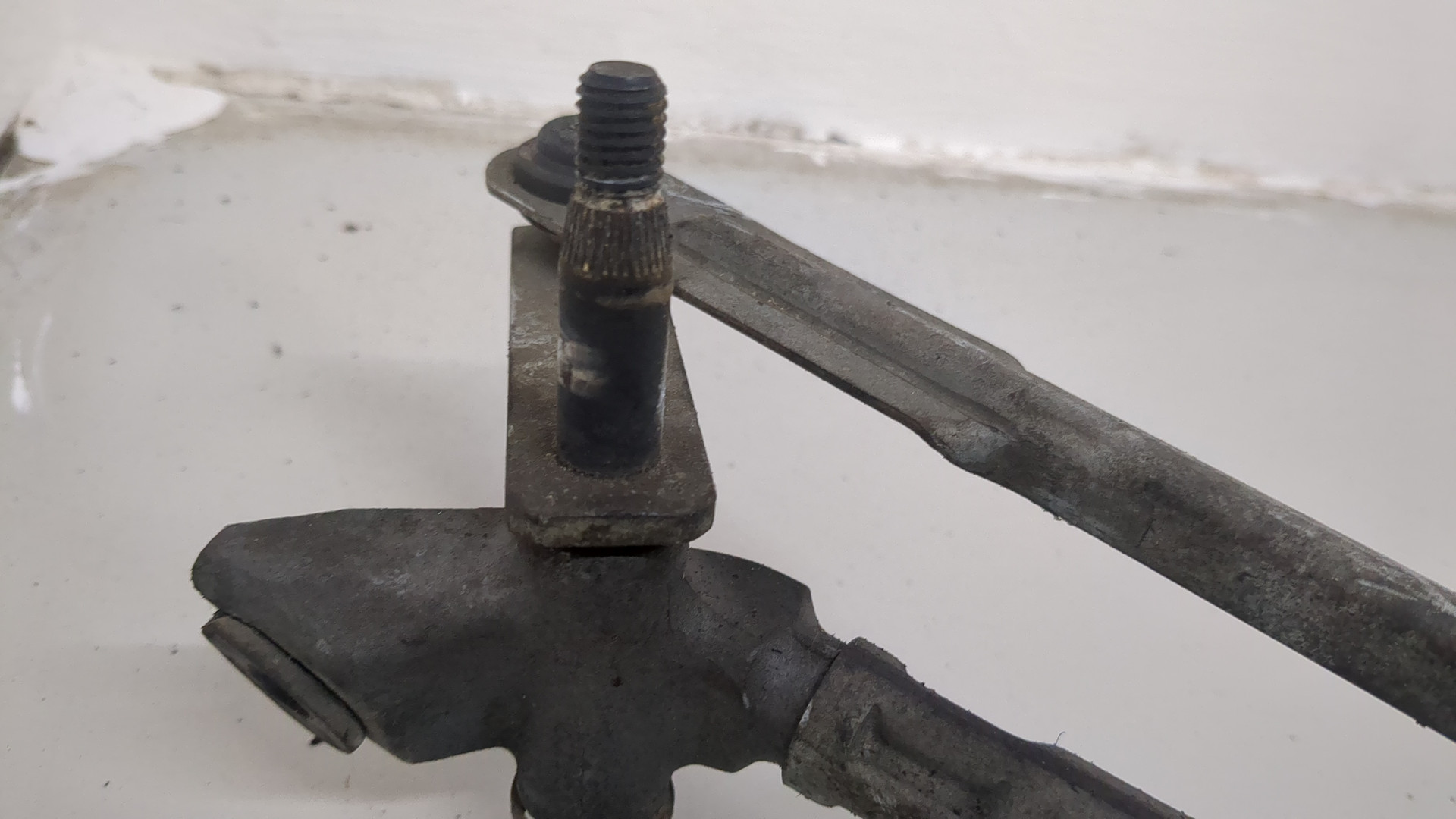 Трапеция стеклоочистителей