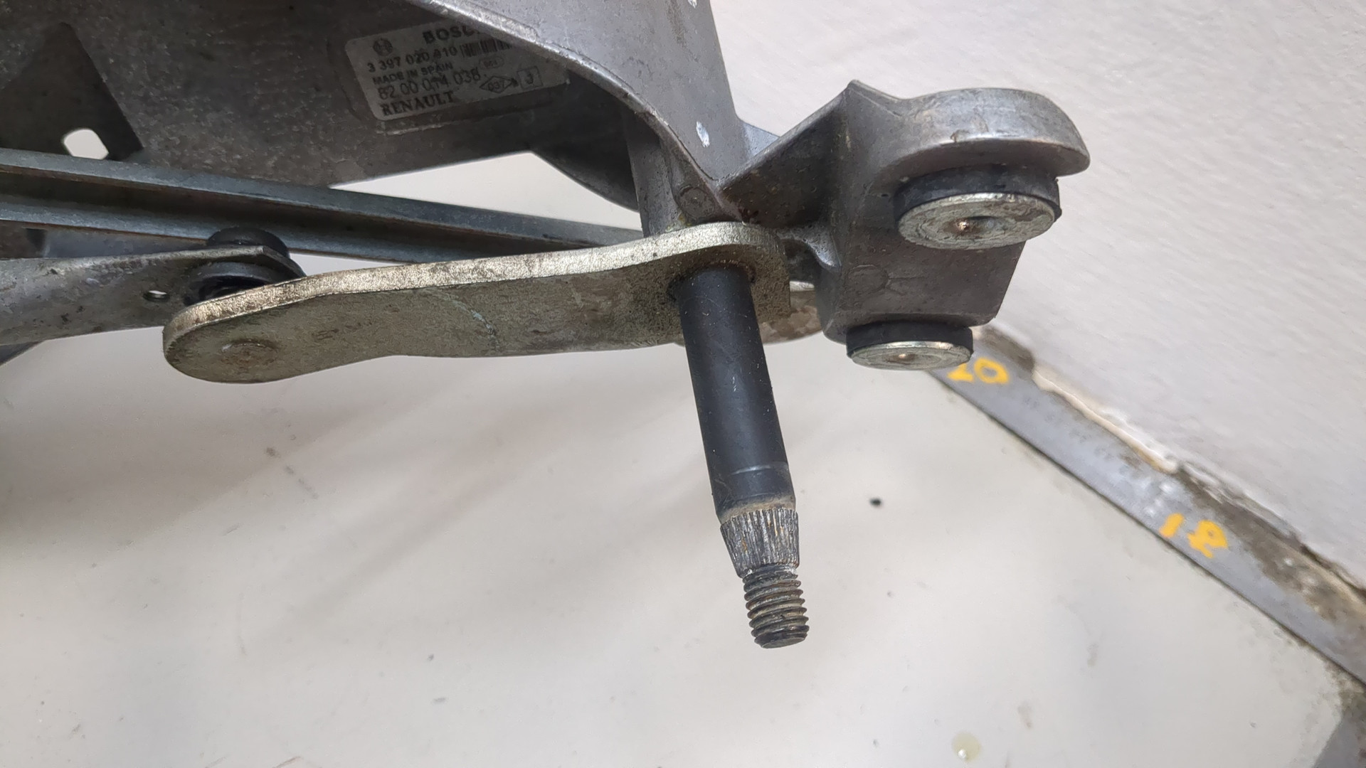 Трапеция стеклоочистителей