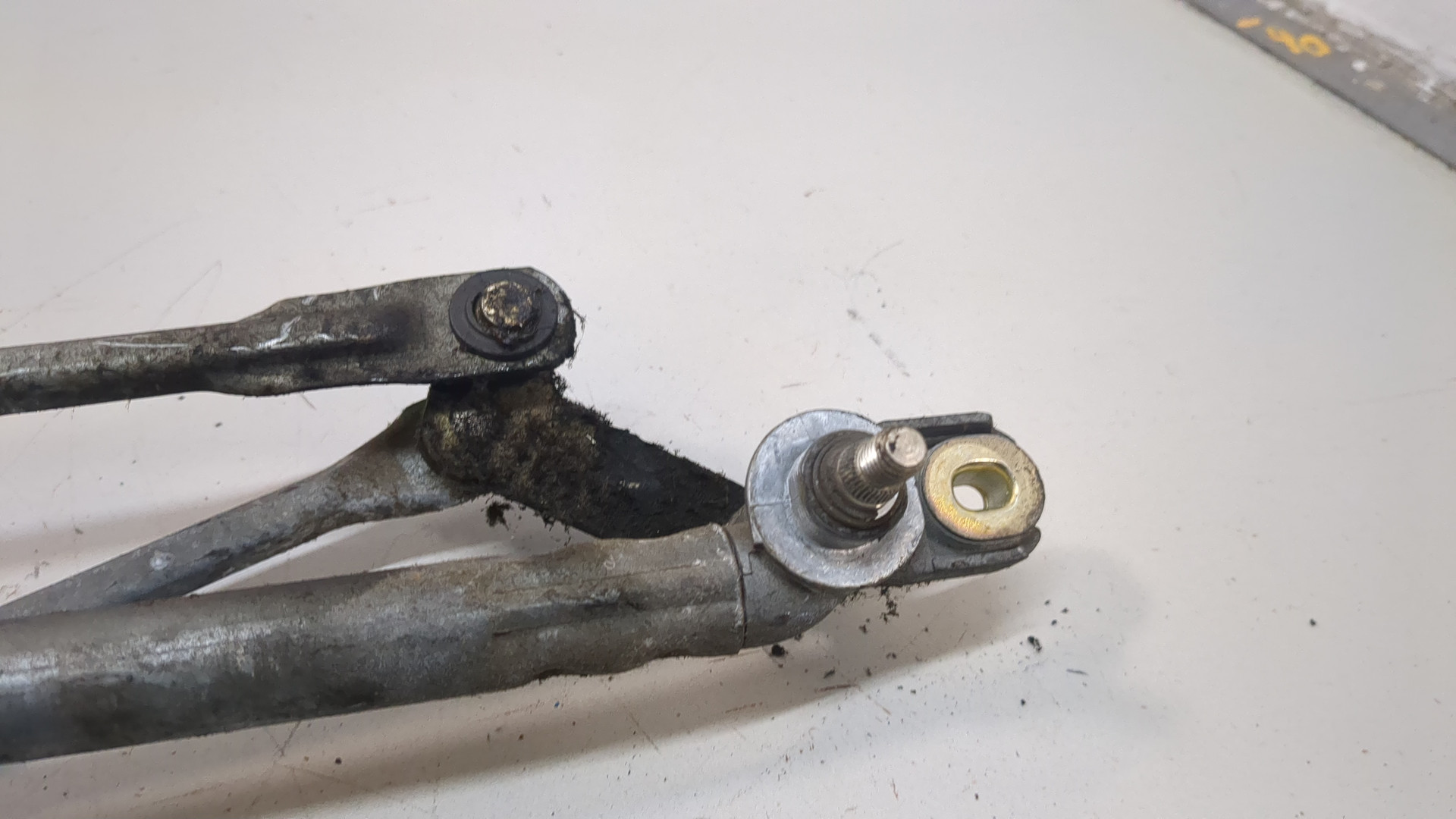 Трапеция стеклоочистителей