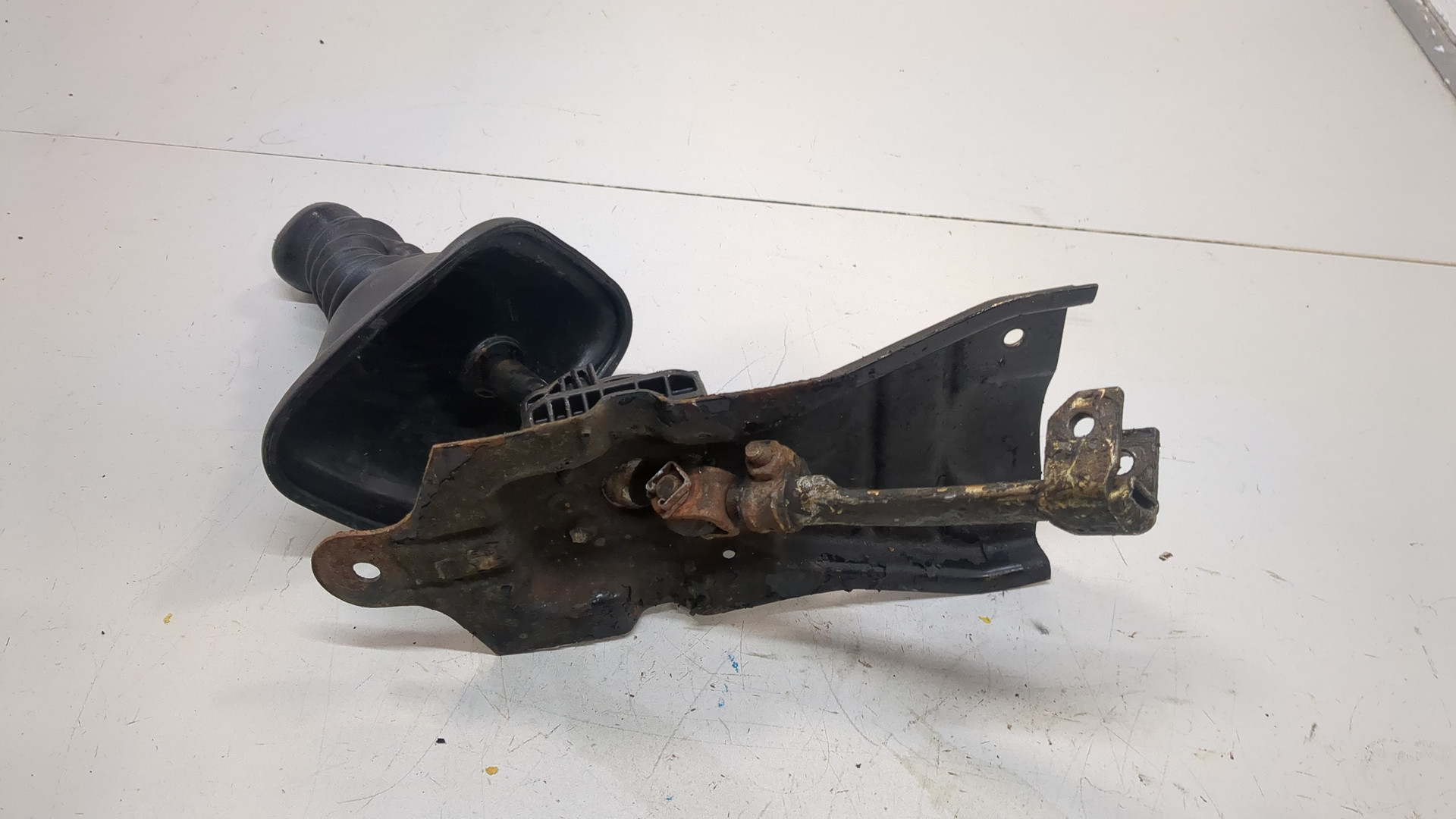 Кулиса МКПП / АКПП