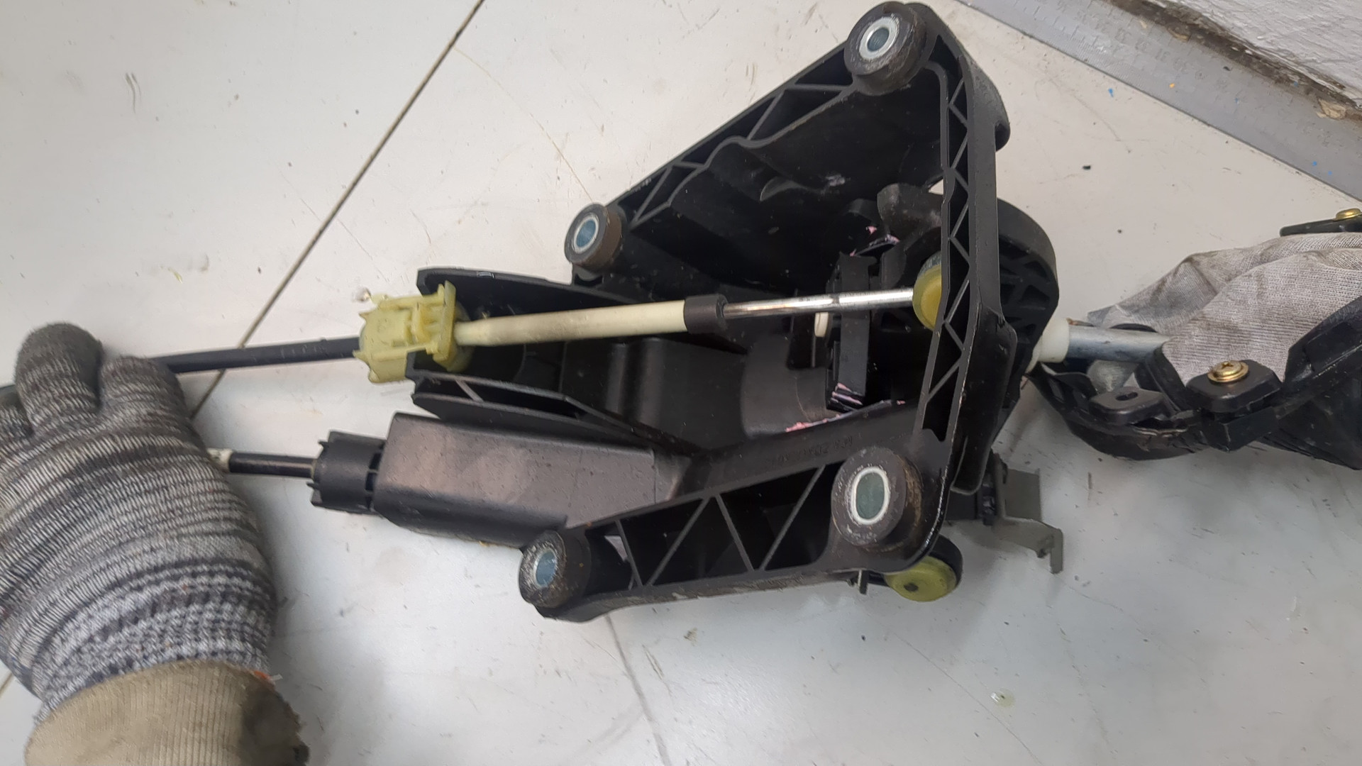 Кулиса МКПП / АКПП