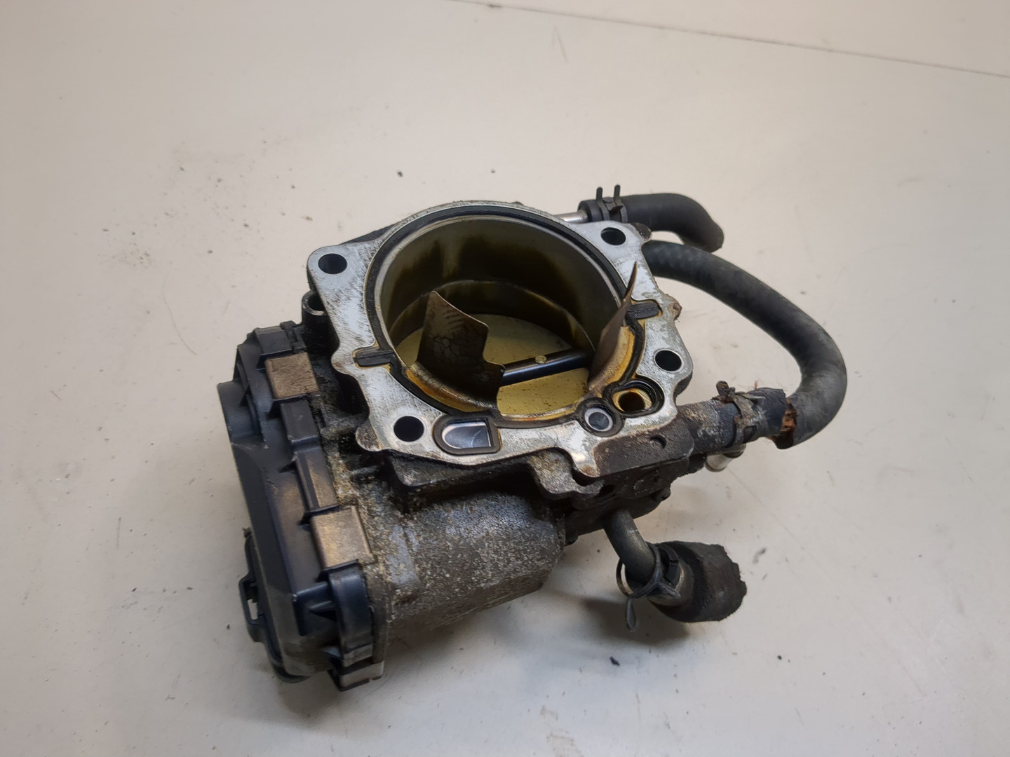 Заслонка дроссельная электрическая