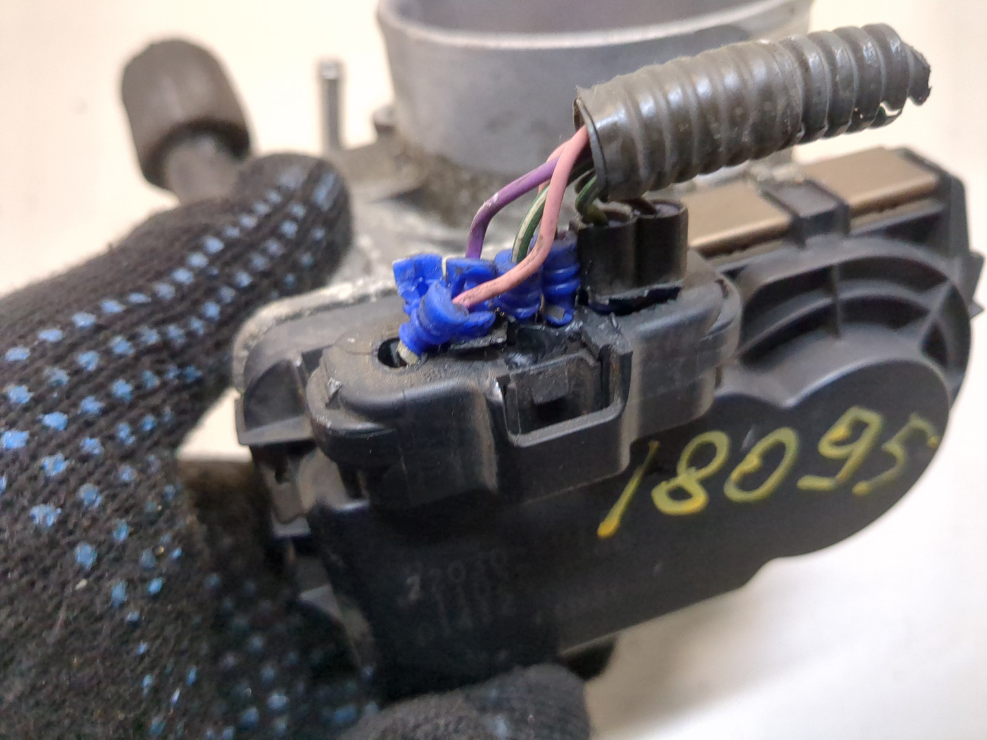 Заслонка дроссельная электрическая